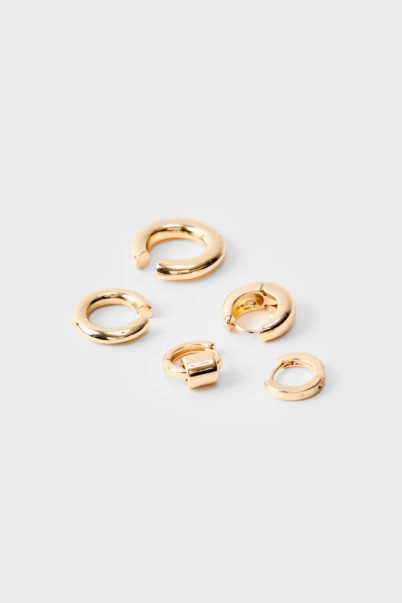 5 Pack Gold Hoop Earrings In Gold | BoohooMAN UK