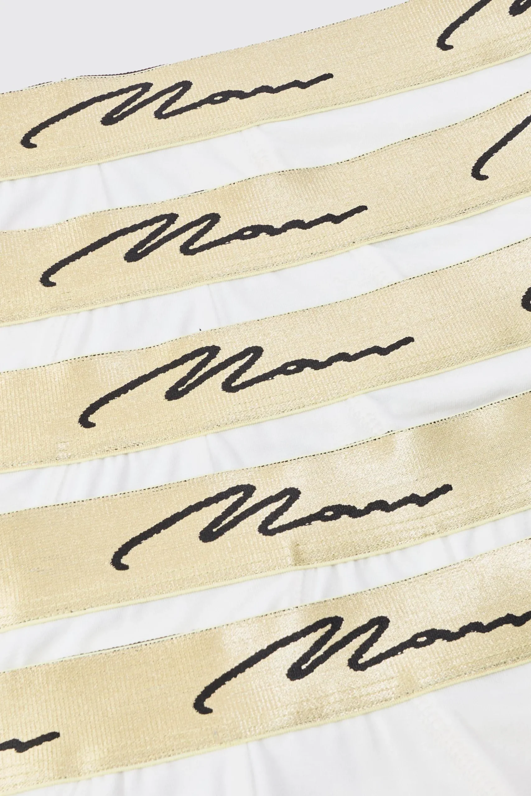 5 Pack Man Signature Gold Waistband Briefs In White | BoohooMAN UK