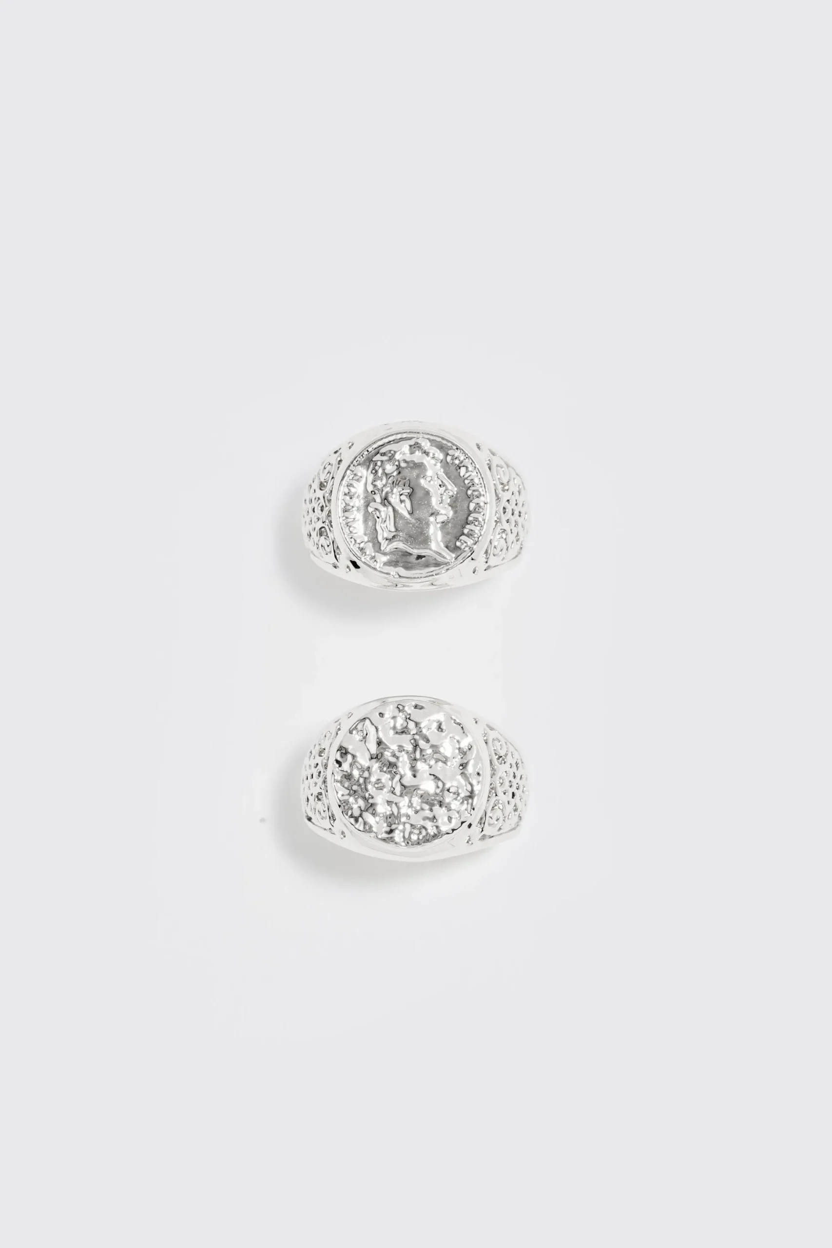 2 Pack Signet Rings In Silver | BoohooMAN UK