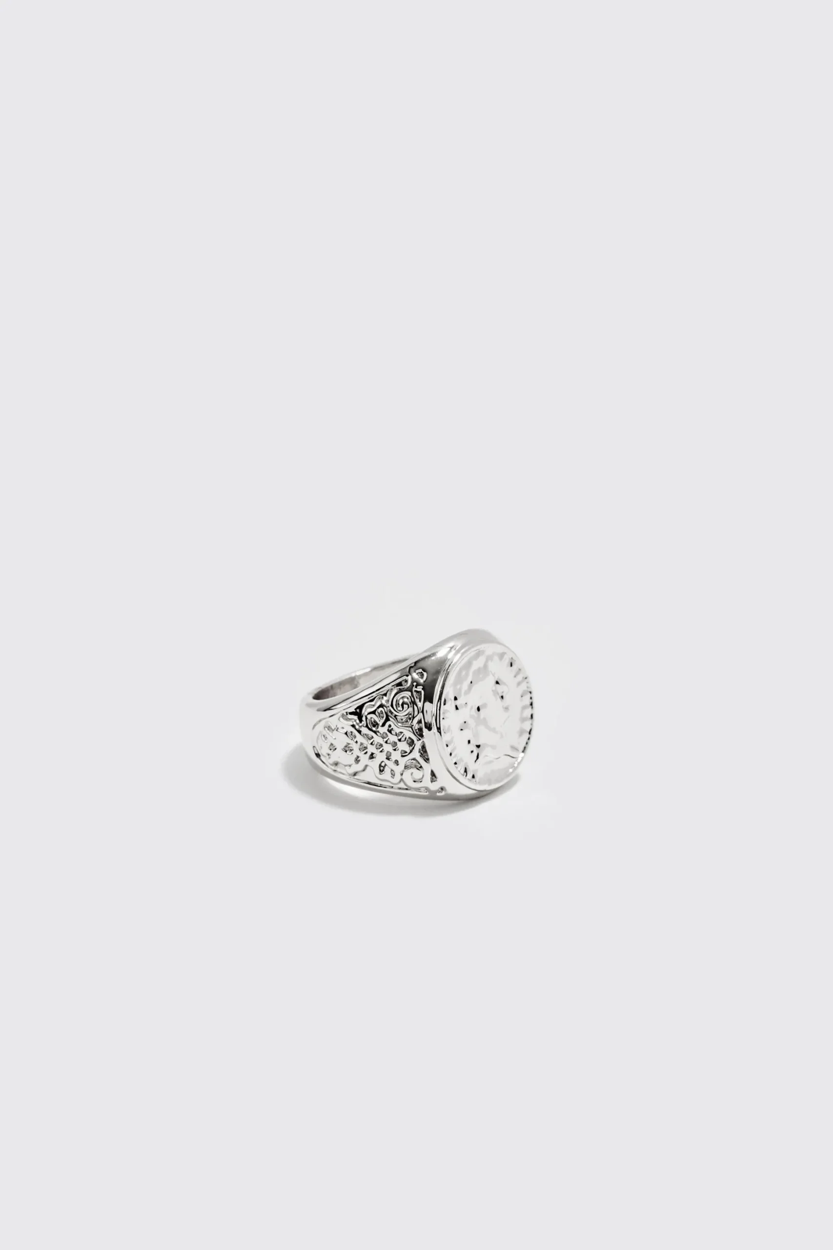 2 Pack Signet Rings In Silver | BoohooMAN UK