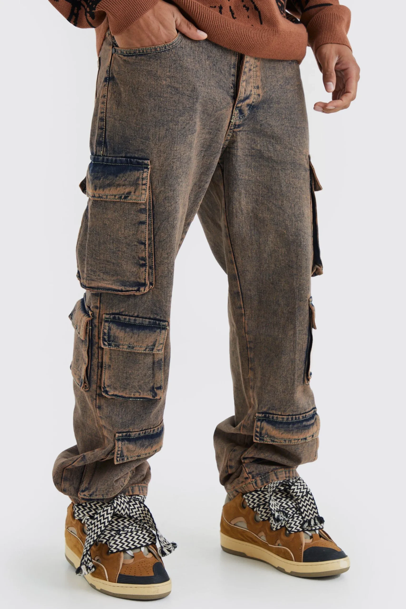 Baggy Fit Acid Wash Cargo Jeans | BoohooMAN UK