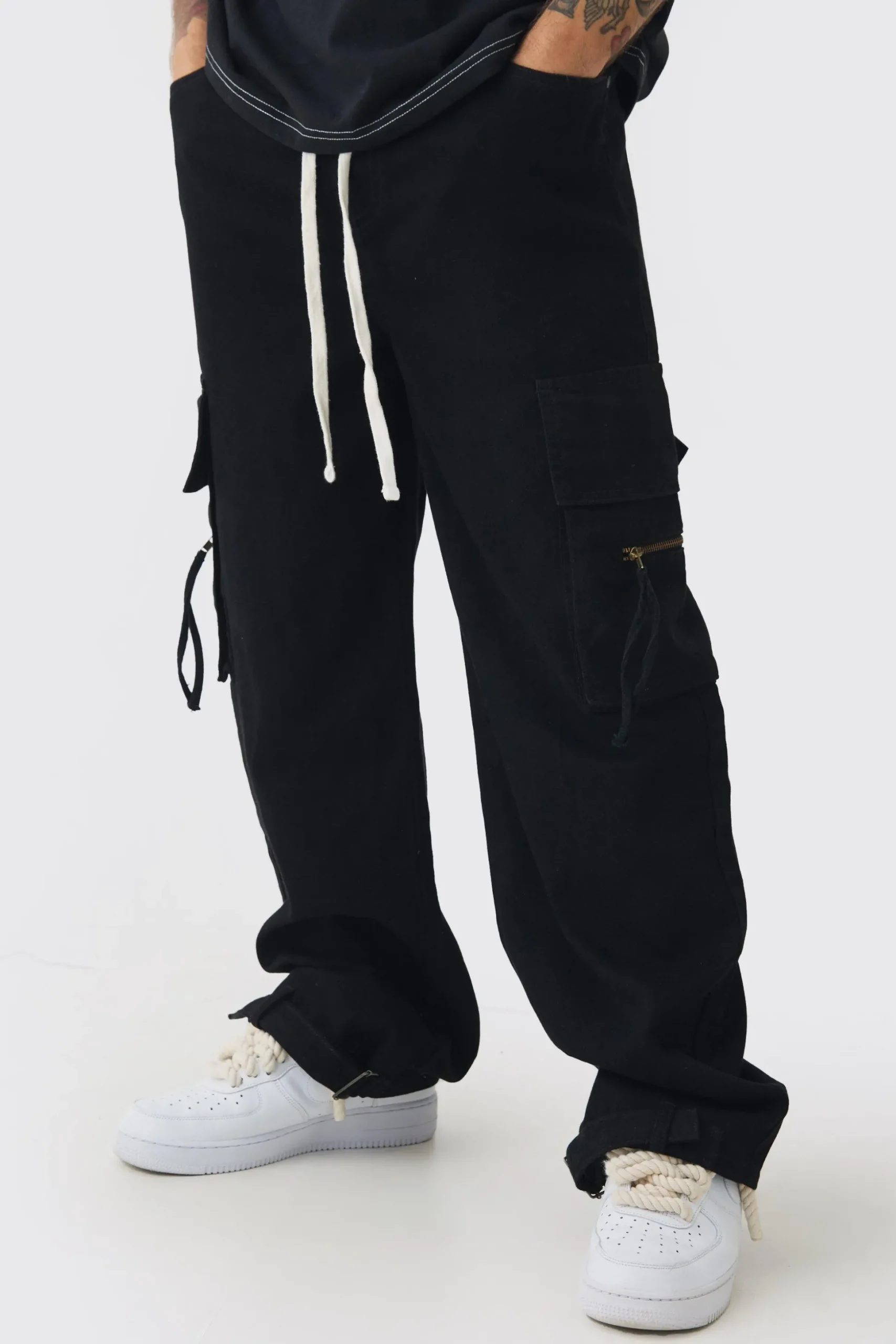 Baggy Fit Elasticated Waist Extended Drawcord Cargo Trousers | BoohooMAN UK