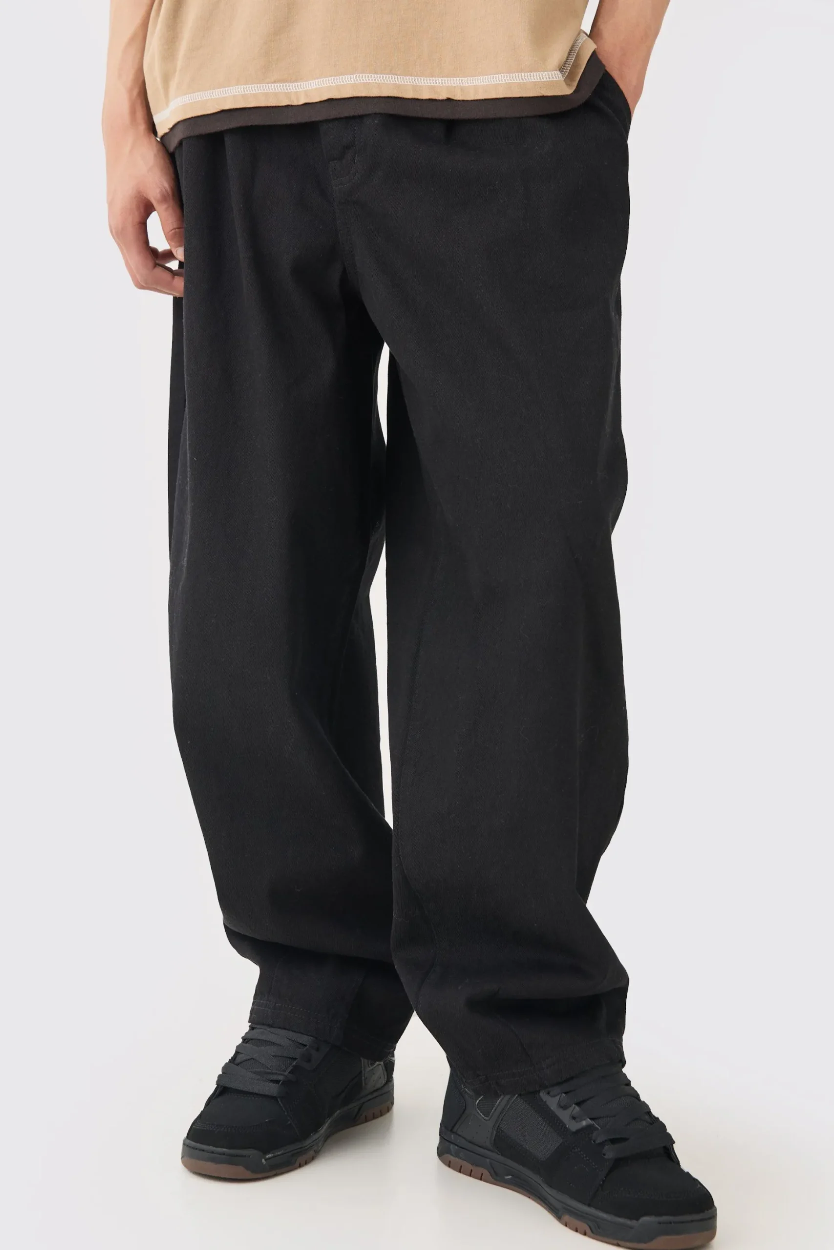 Balloon Fit Jeans In Black | BoohooMAN UK