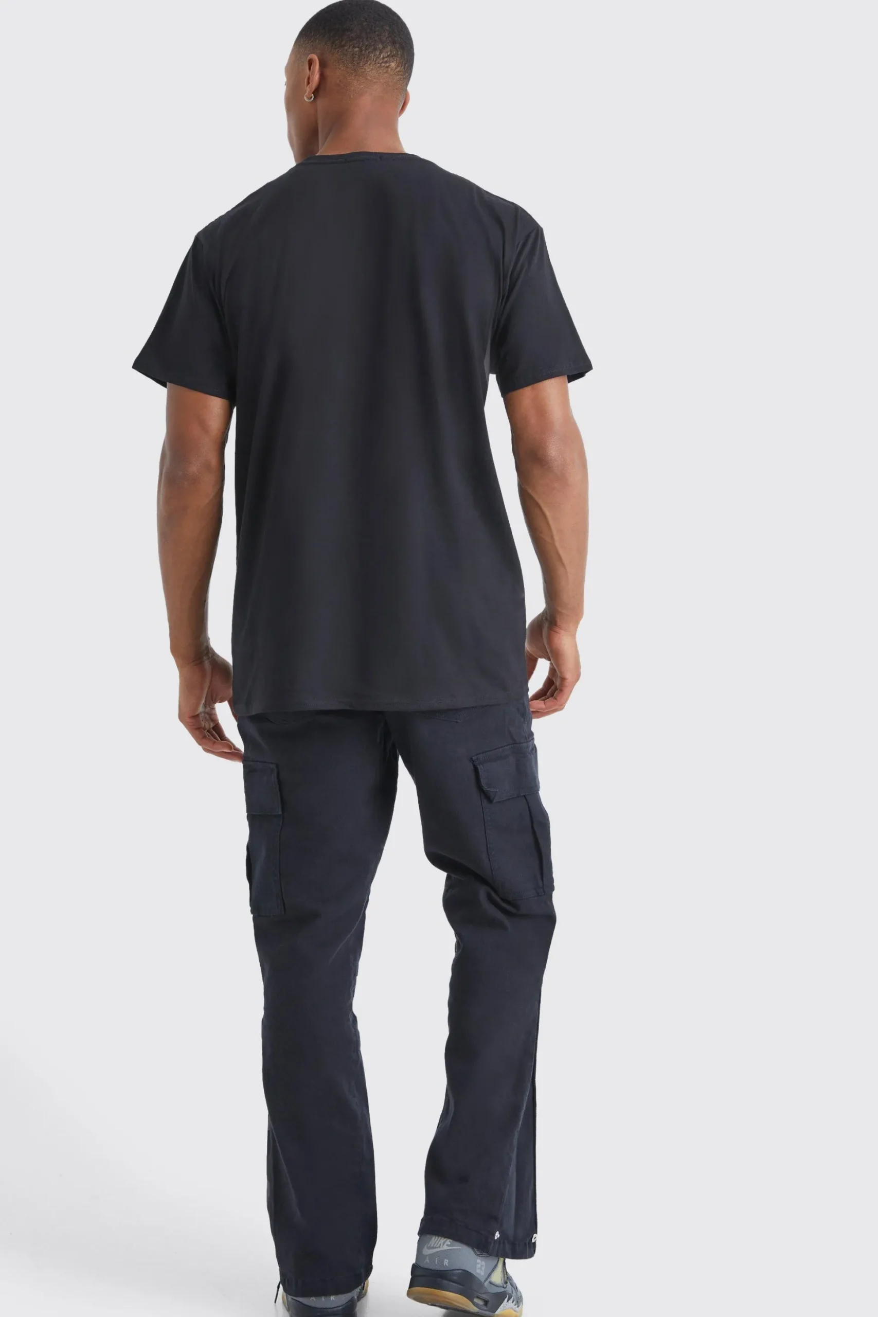 Basic Crew Neck T-shirt | BoohooMAN UK