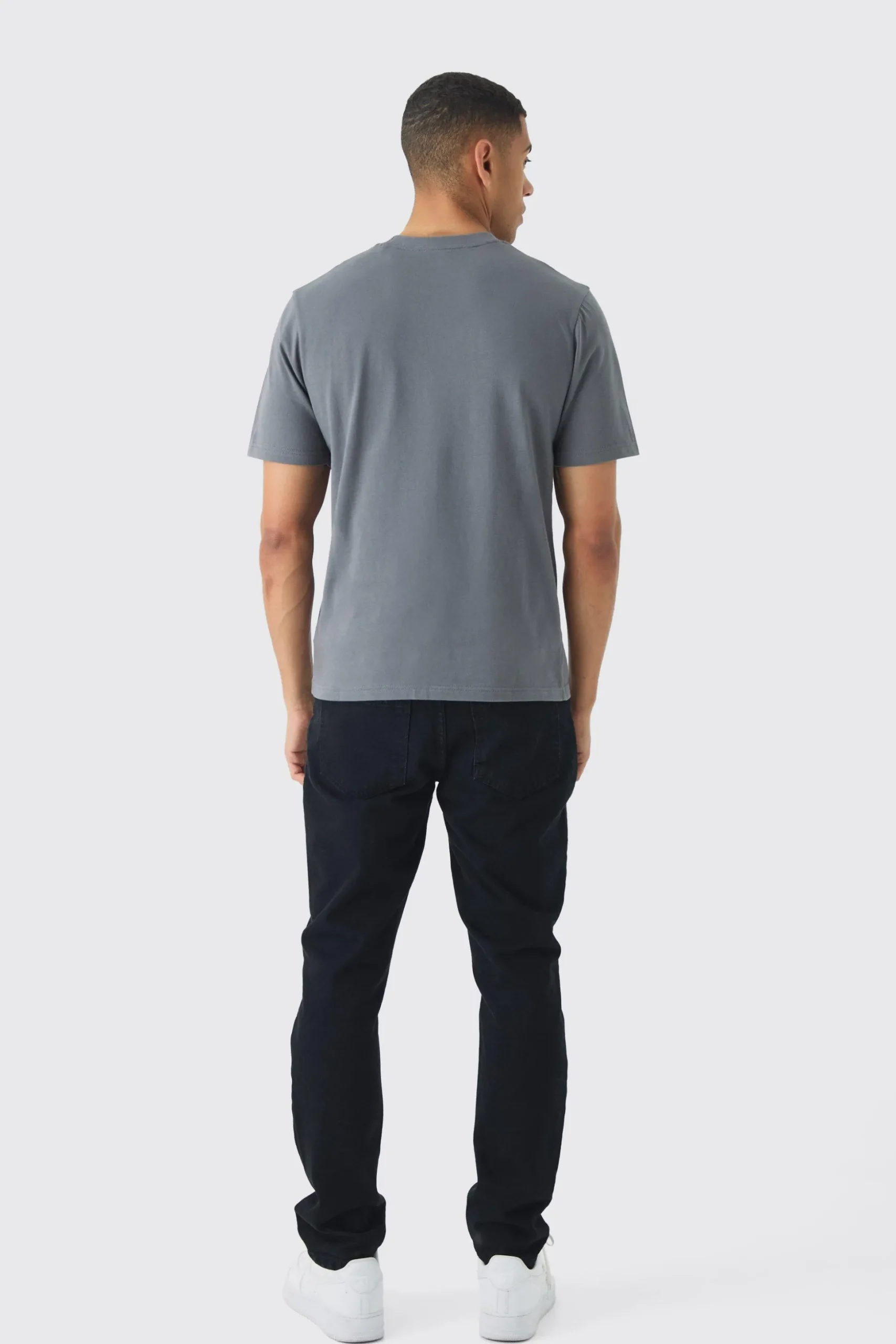 Basic Crew Neck T-shirt | BoohooMAN UK