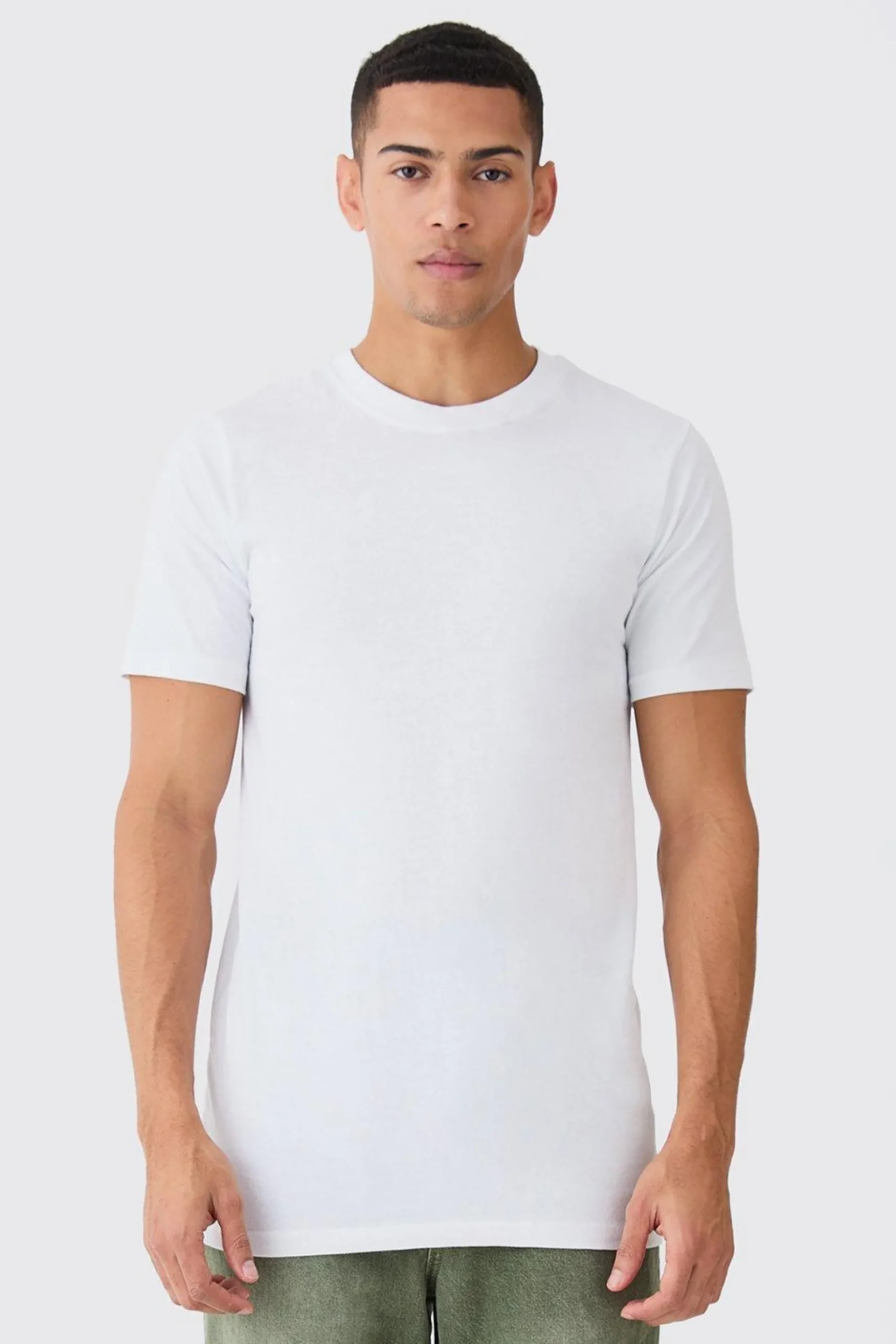 Basic Longline Crew Neck T-shirt | BoohooMAN UK