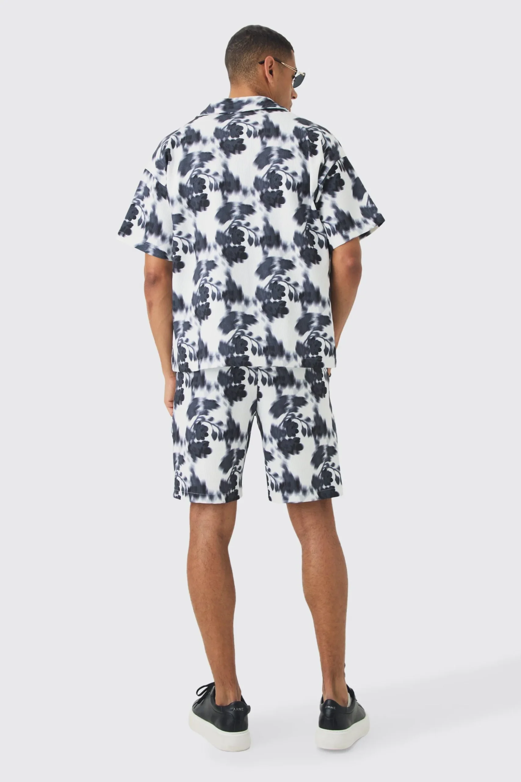 Boxy Abstract Floral Printed Pleated Shirt & Short | BoohooMAN UK
