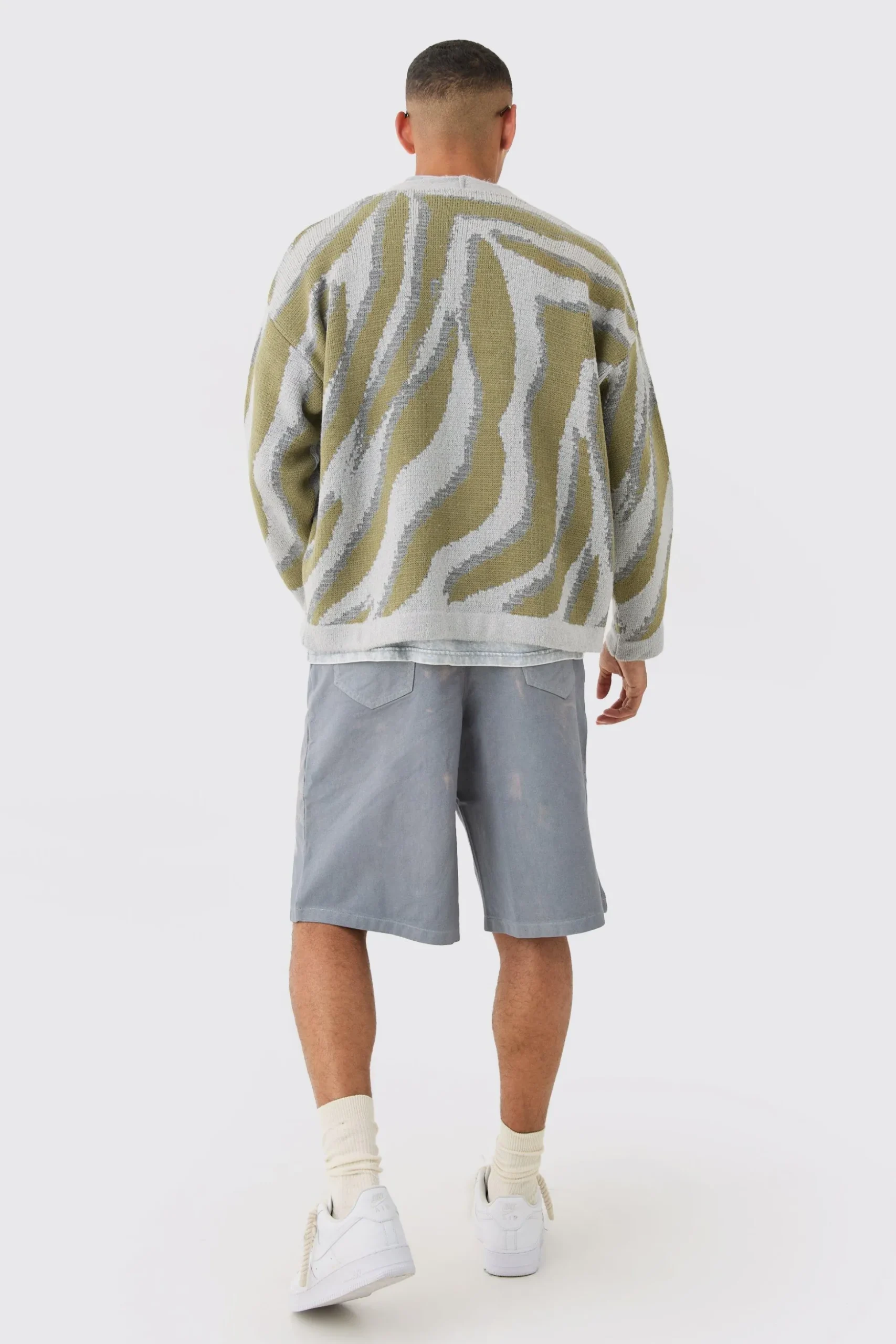 Boxy Oversized Brushed Abstract All Over Cardigan | BoohooMAN UK