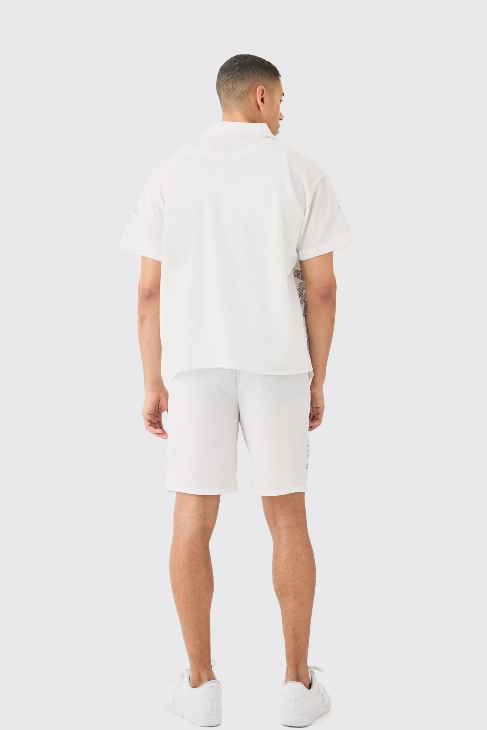 Boxy Seersucker Embroidered Floral Shirt & Short Set | BoohooMAN UK