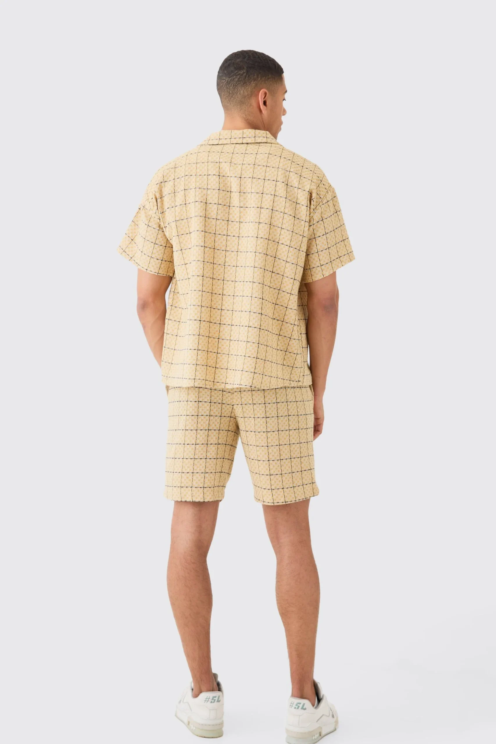 Boxy Textured Grid Check Shirt And Short | BoohooMAN UK