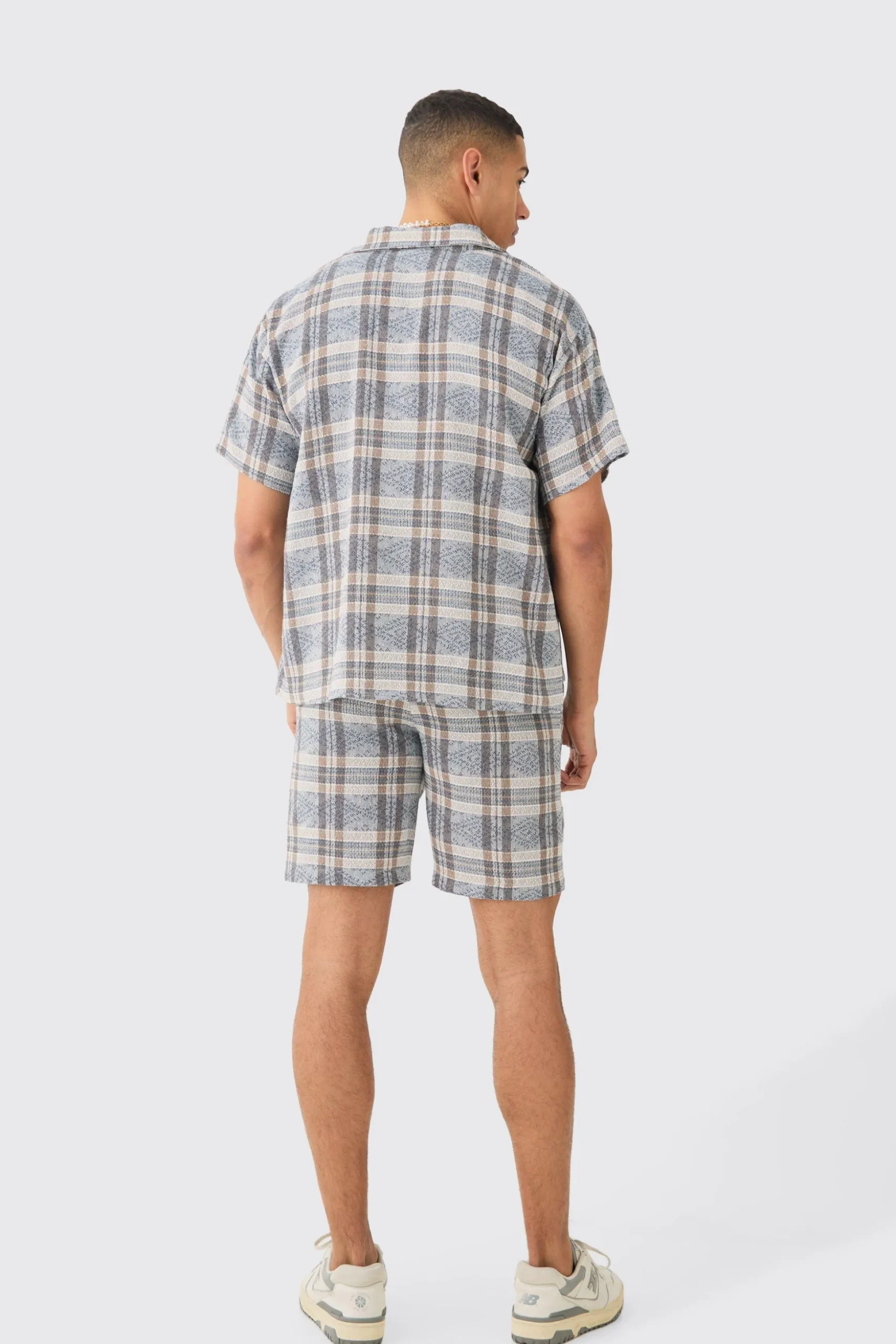 Boxy Tonal Textured Shirt And Short | BoohooMAN UK