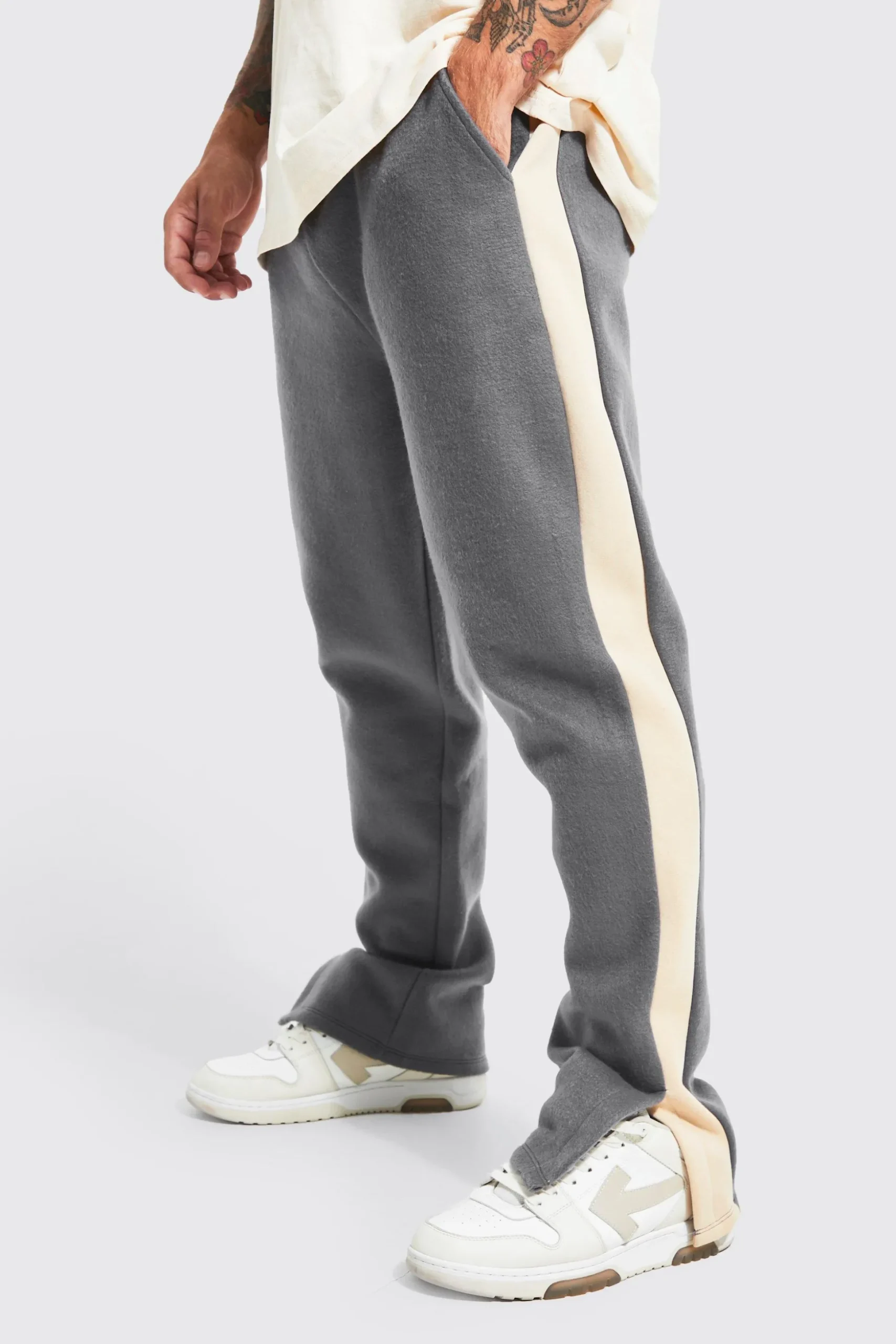 Brushed Panelled Split Hem Jogger | BoohooMAN UK
