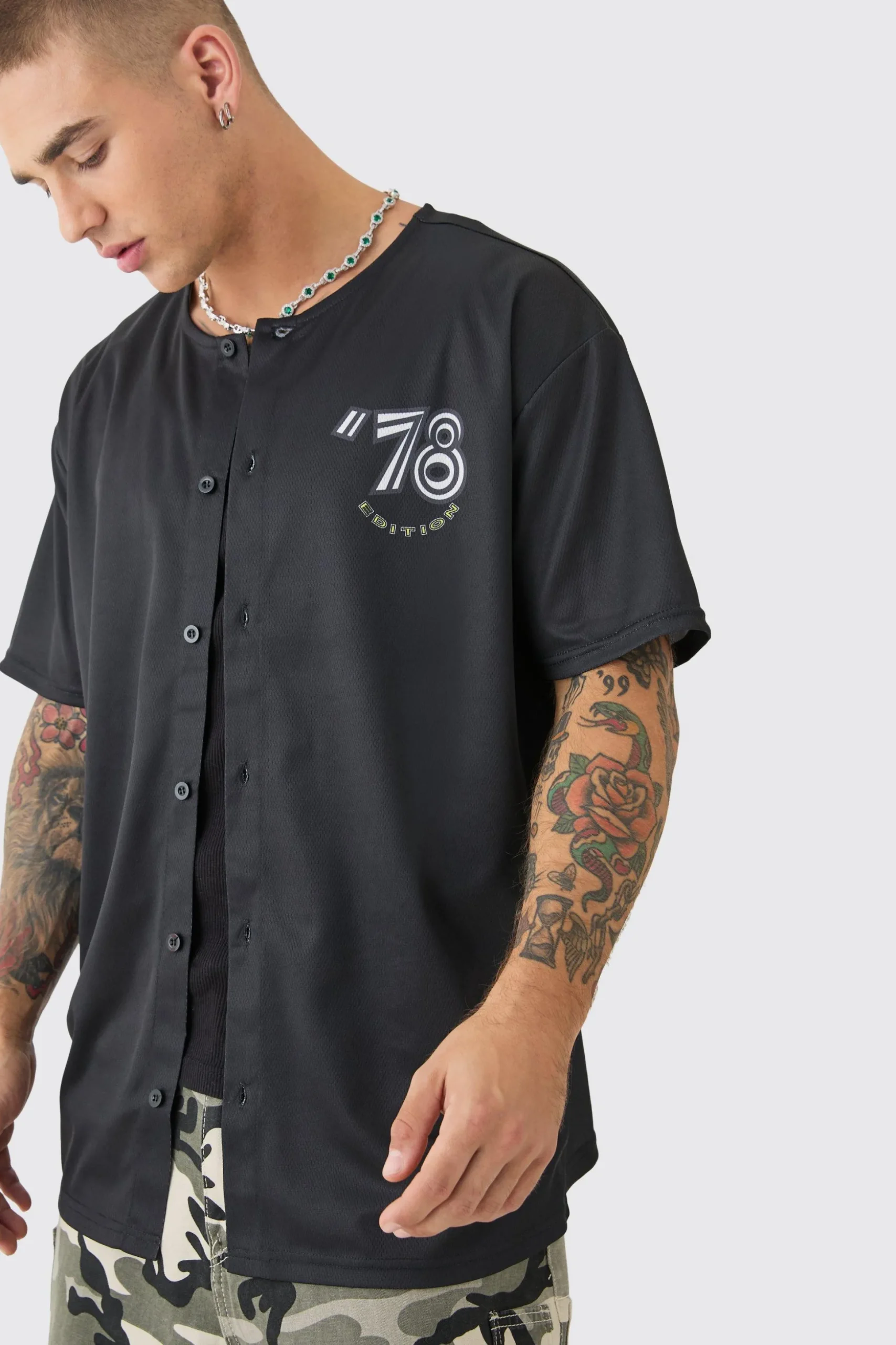 Collarless Mesh Back Print Shirt | BoohooMAN UK