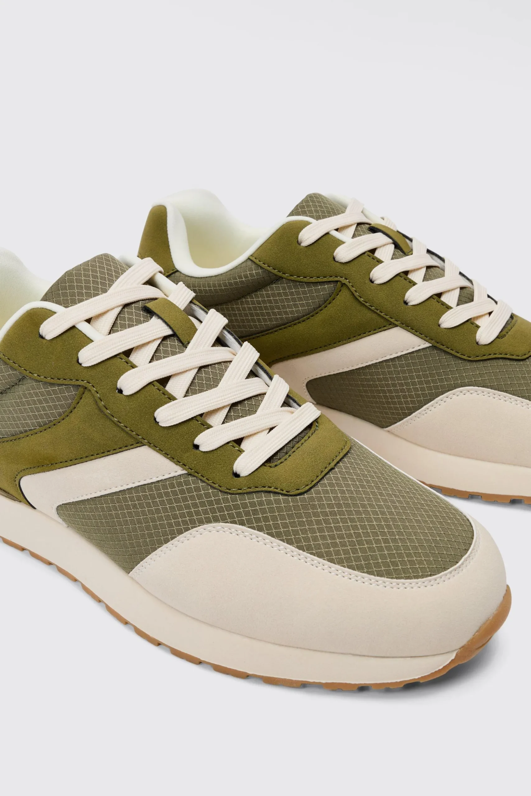 Contrast Chunky Sole Trainers In Khaki | BoohooMAN UK