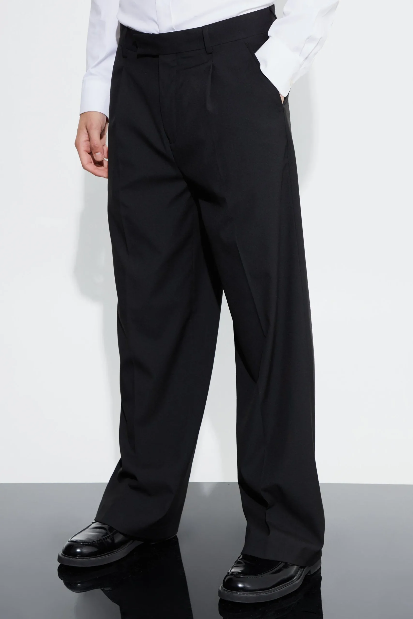 Double Breasted Relaxed Fit Suit | BoohooMAN UK