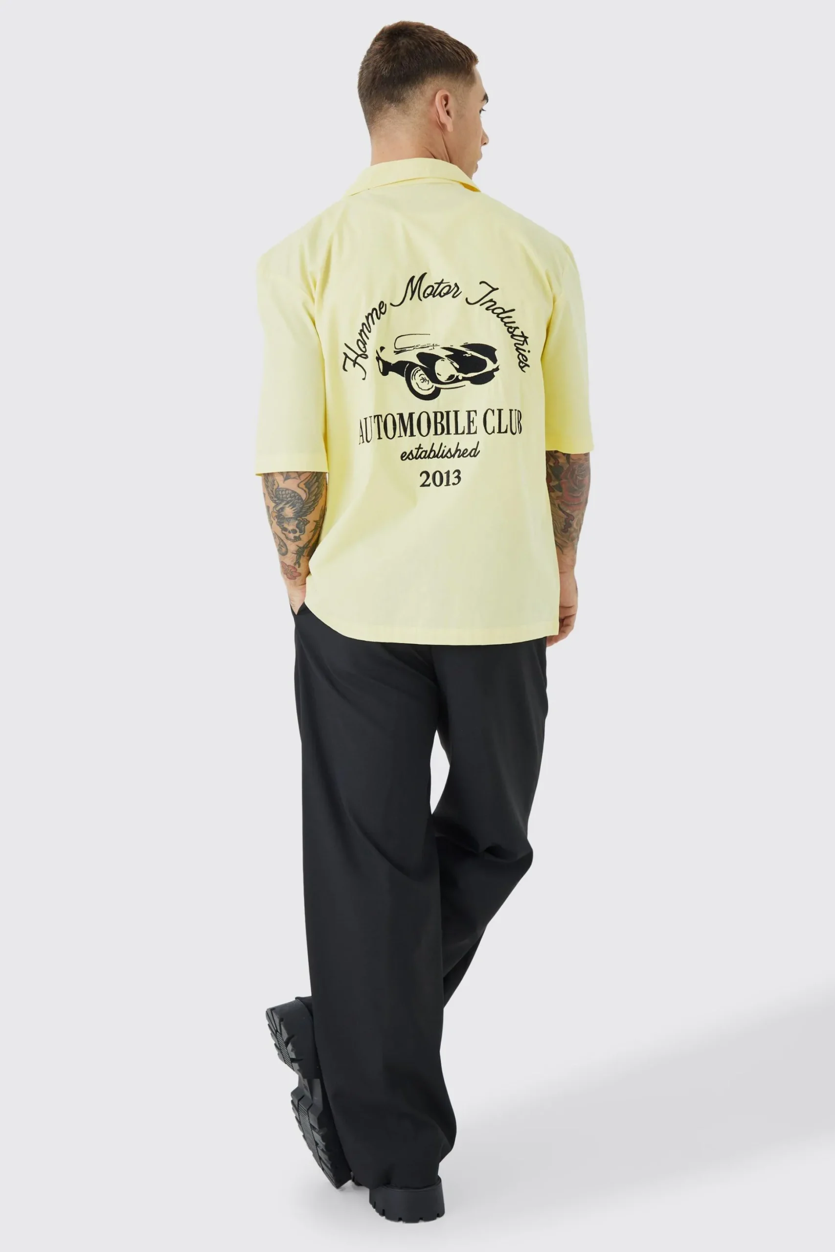Dropped Revere Poplin Automobile Club Shirt | BoohooMAN UK