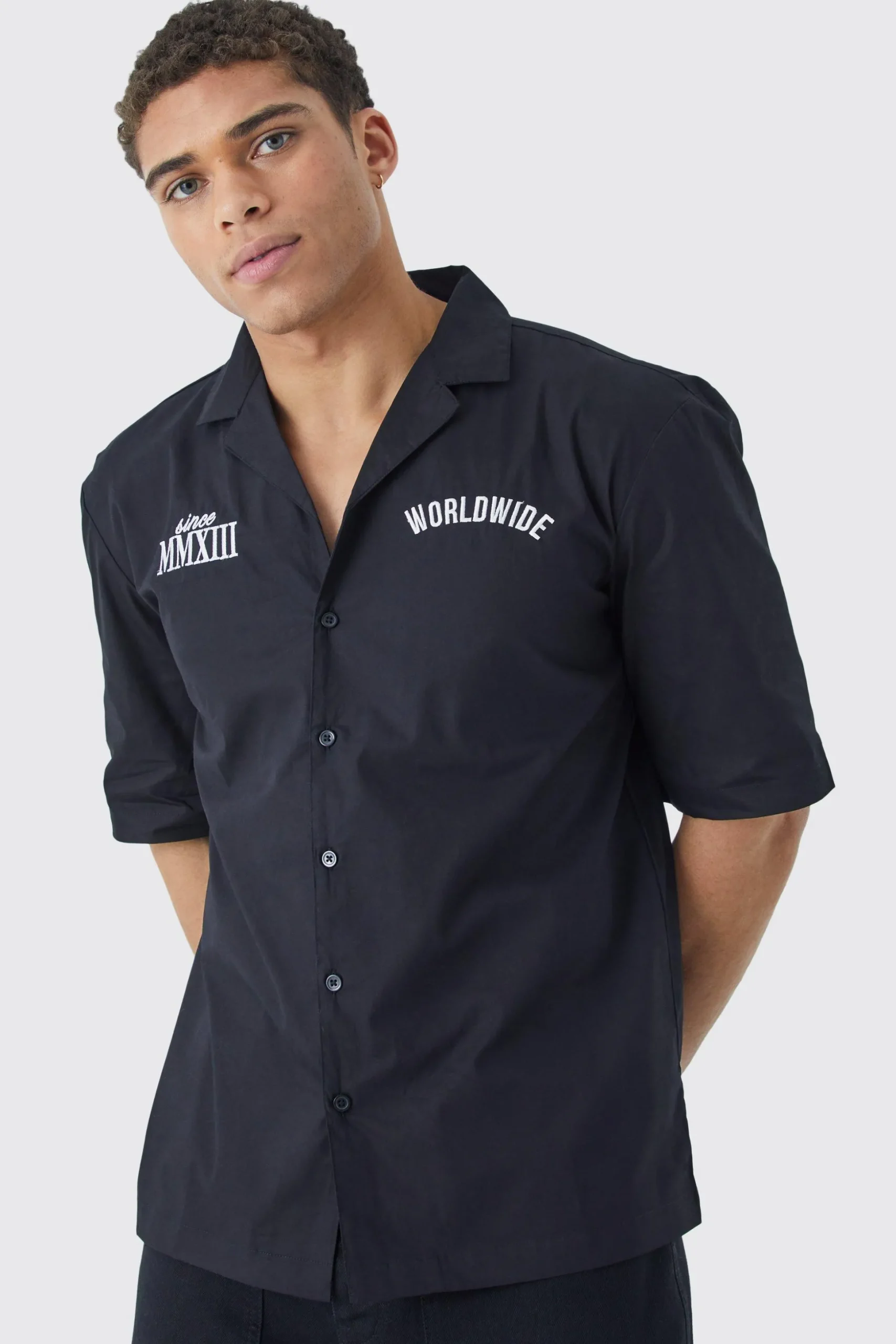 Dropped Revere Poplin Worldwide Club Shirt | BoohooMAN UK