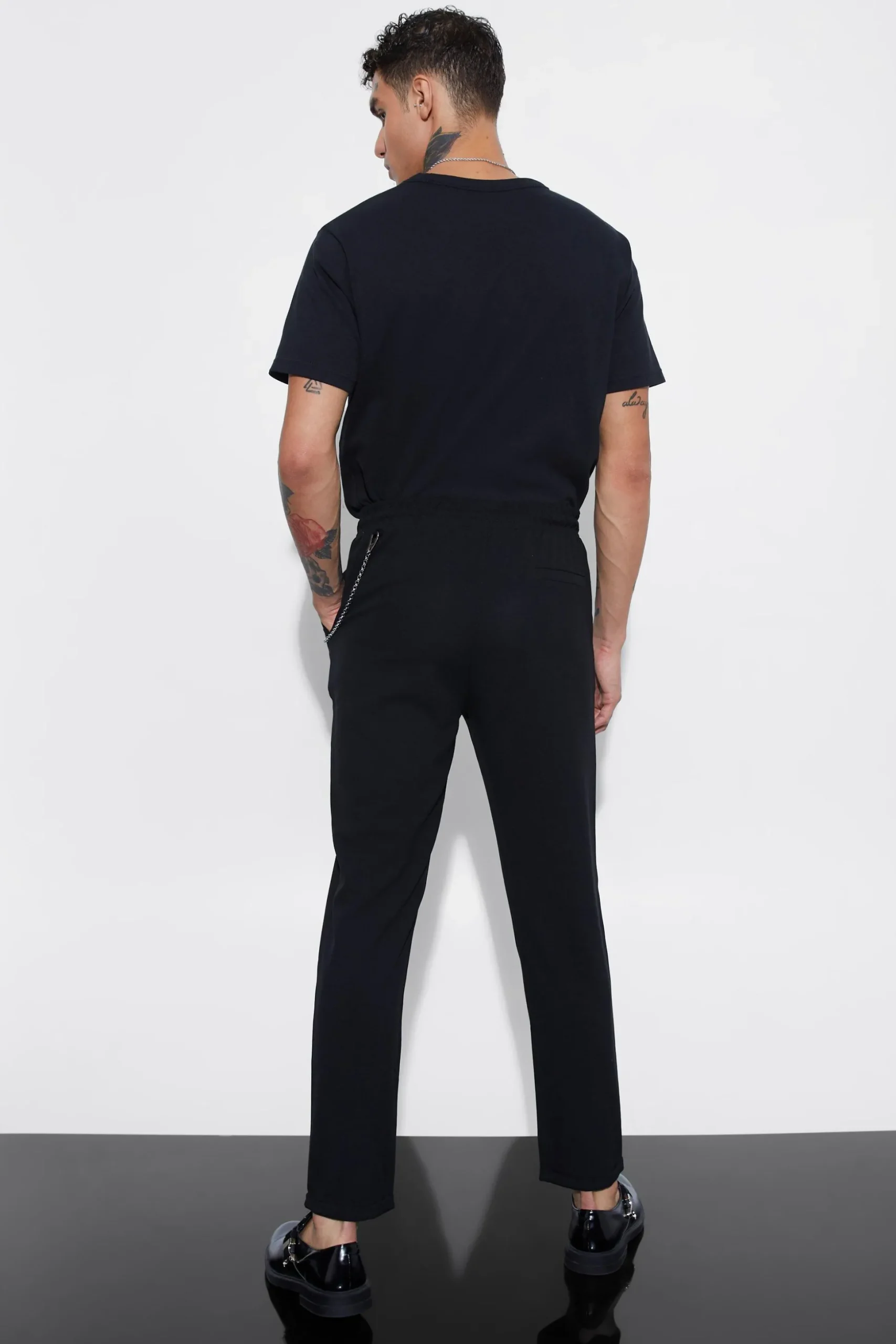Elastic Waist Smart Trouser With Chain Detail | BoohooMAN UK