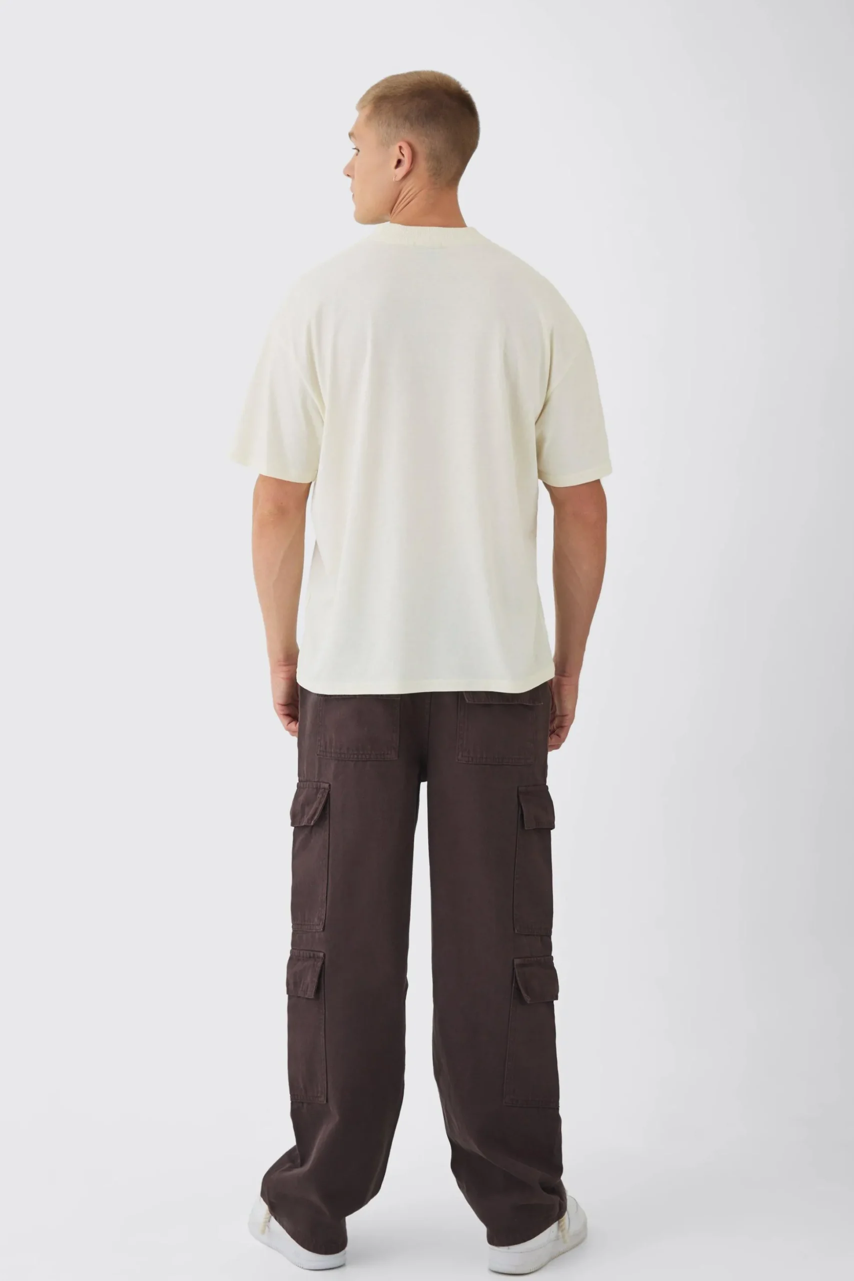 Elasticated Baggy Fit Multi Cargo Trousers | BoohooMAN UK