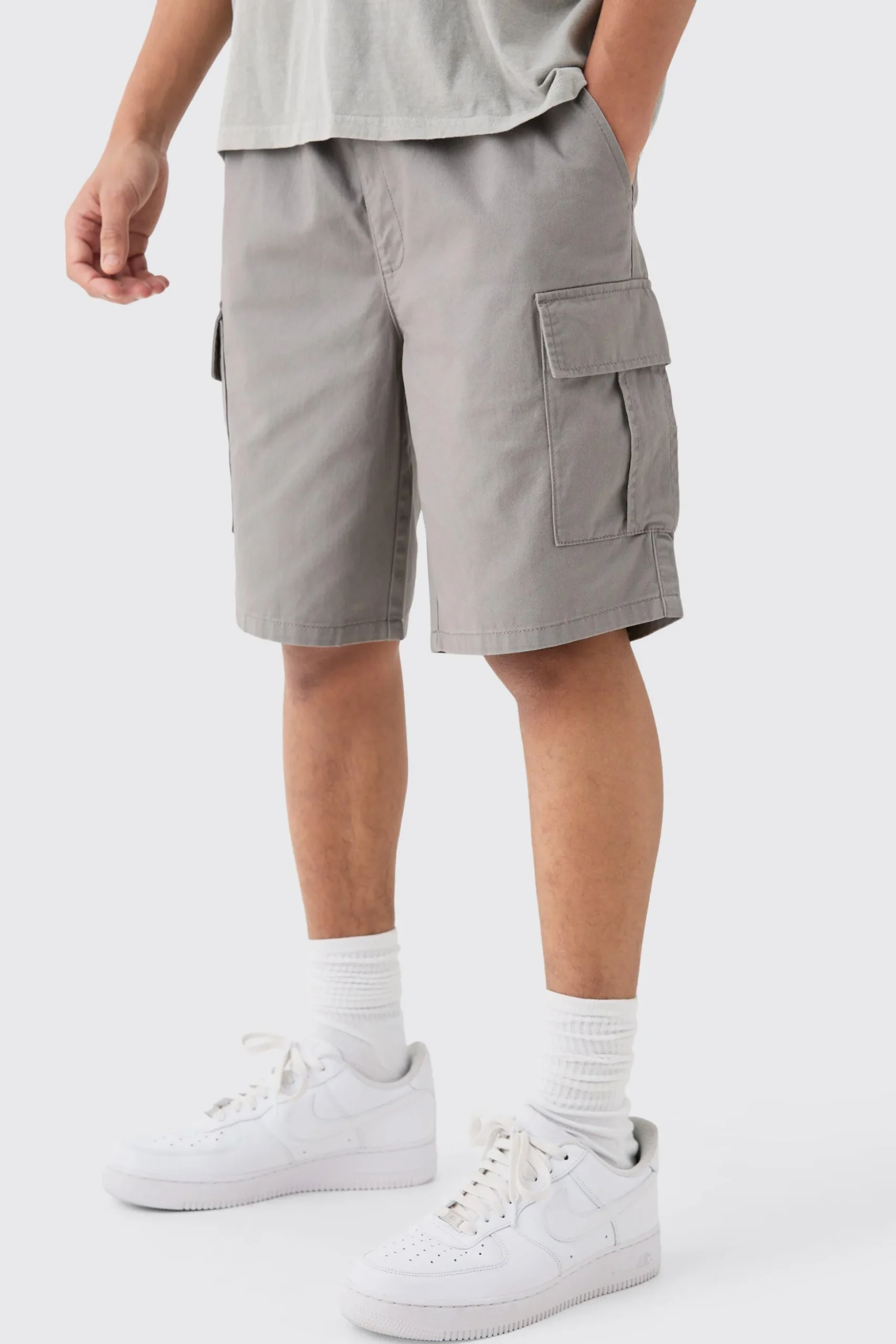 Elasticated Waist Grey Relaxed Fit Cargo Shorts | BoohooMAN UK