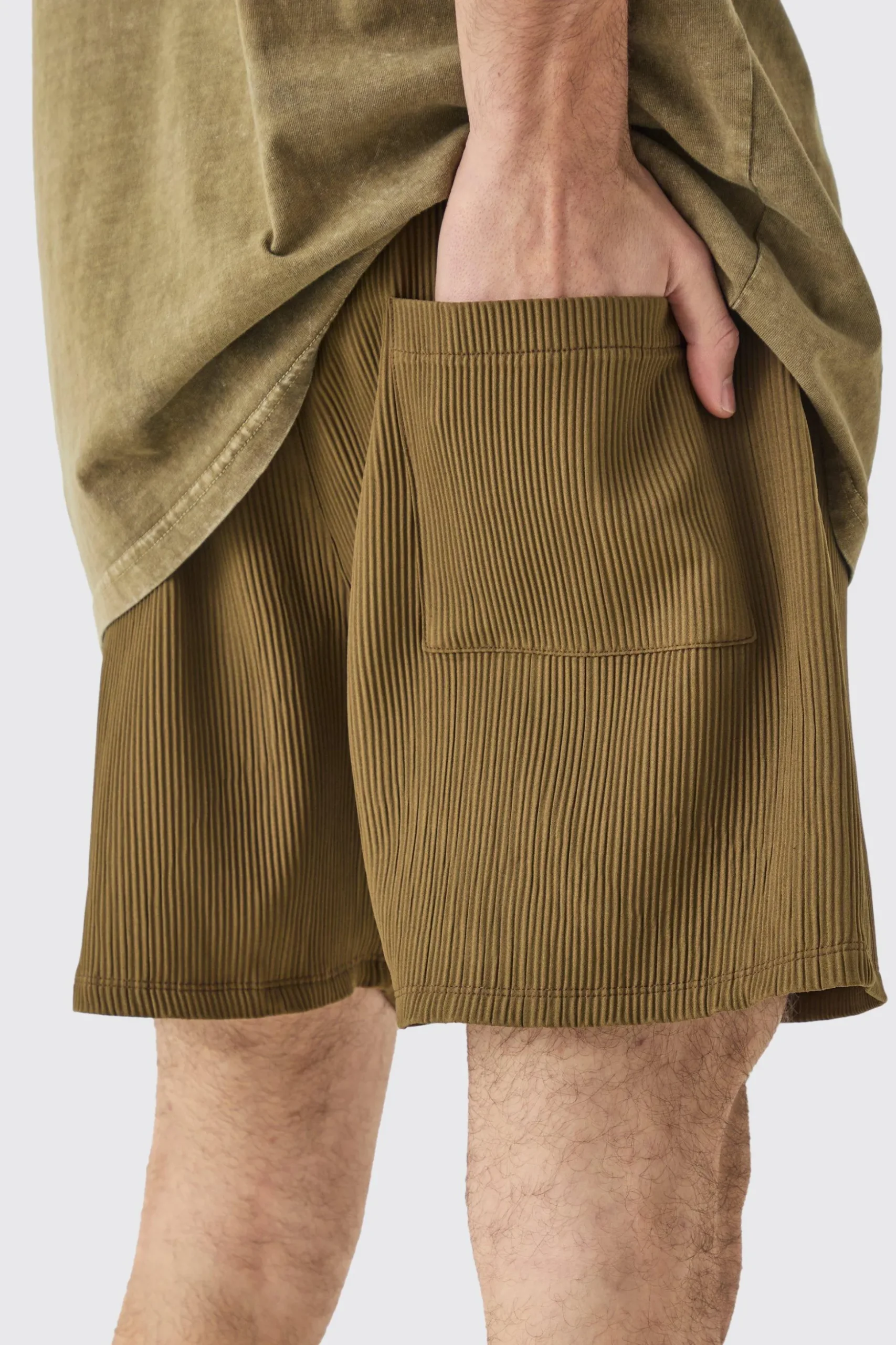 Elasticated Waist Pleated Drawcord Shorts | BoohooMAN UK