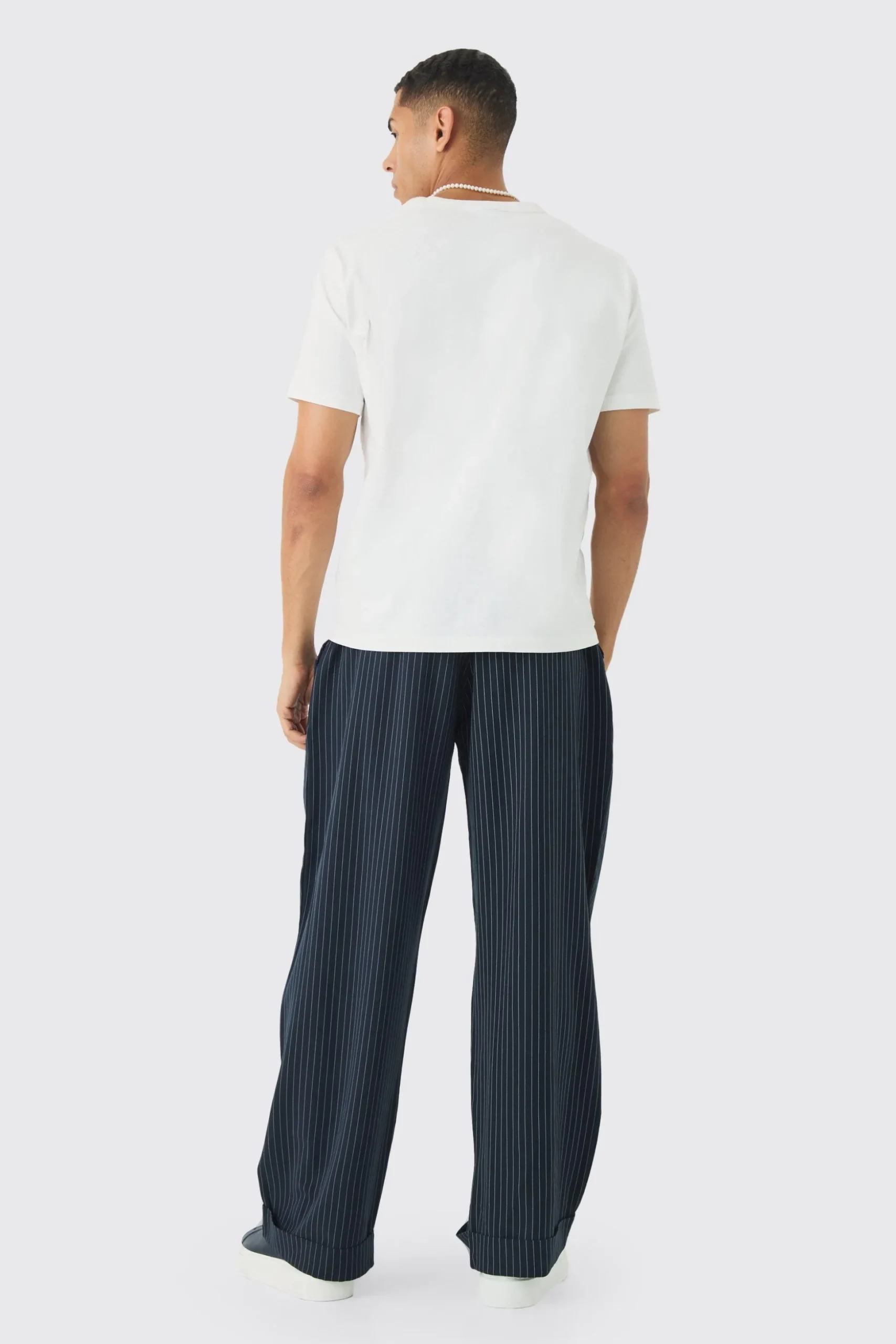 Elasticated Waist Relaxed Pinstripe Turn Up Hem Trousers | BoohooMAN UK