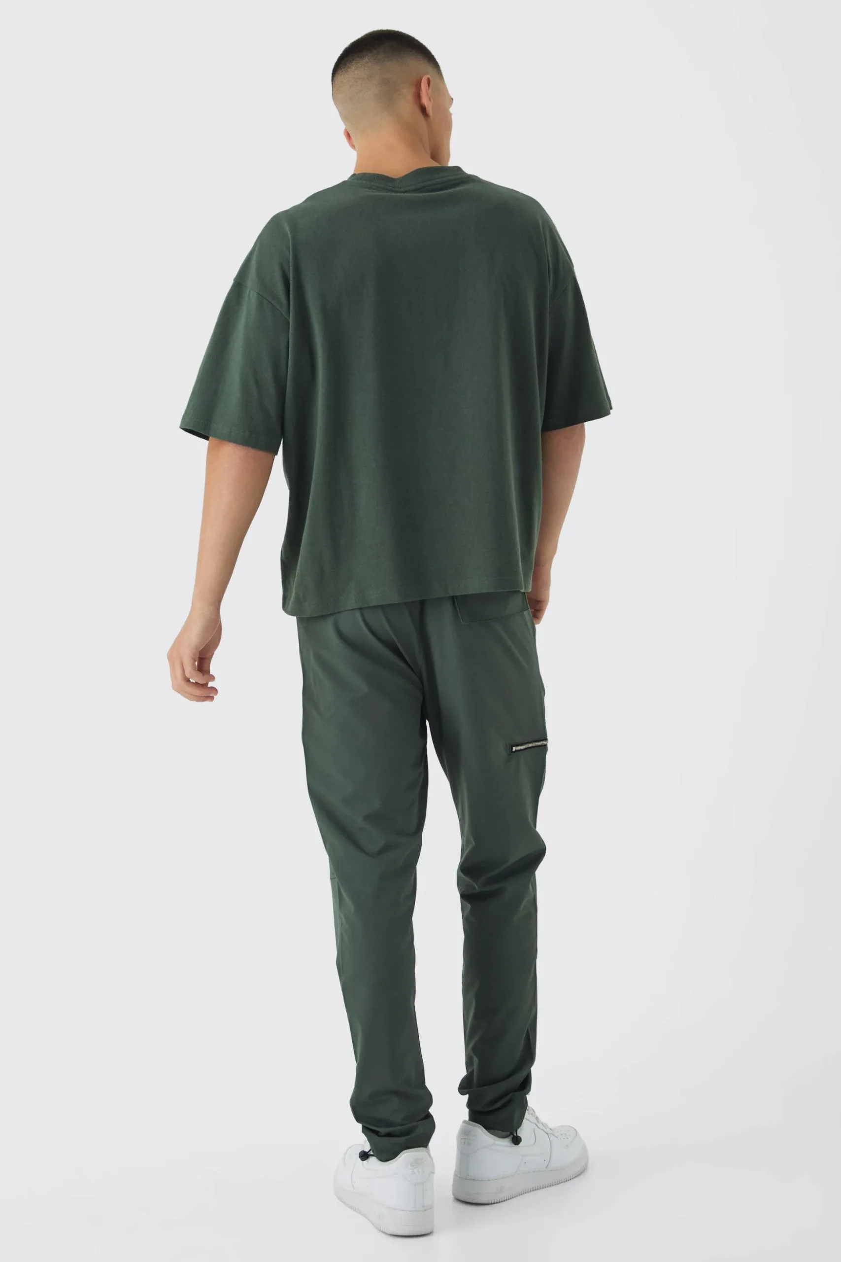 Elasticated Waist Skinny Utility Zip Pocket Trousers | BoohooMAN UK