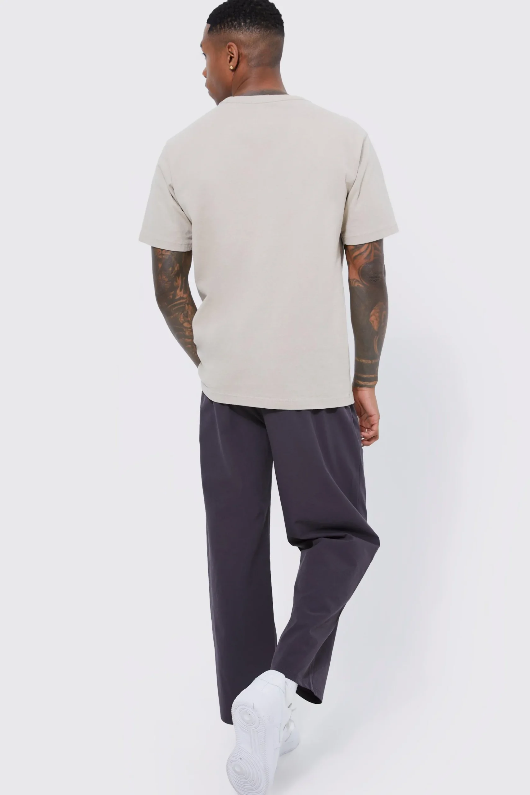 Elasticated Waist Technical Stretch Relaxed Cropped Trouser | BoohooMAN UK