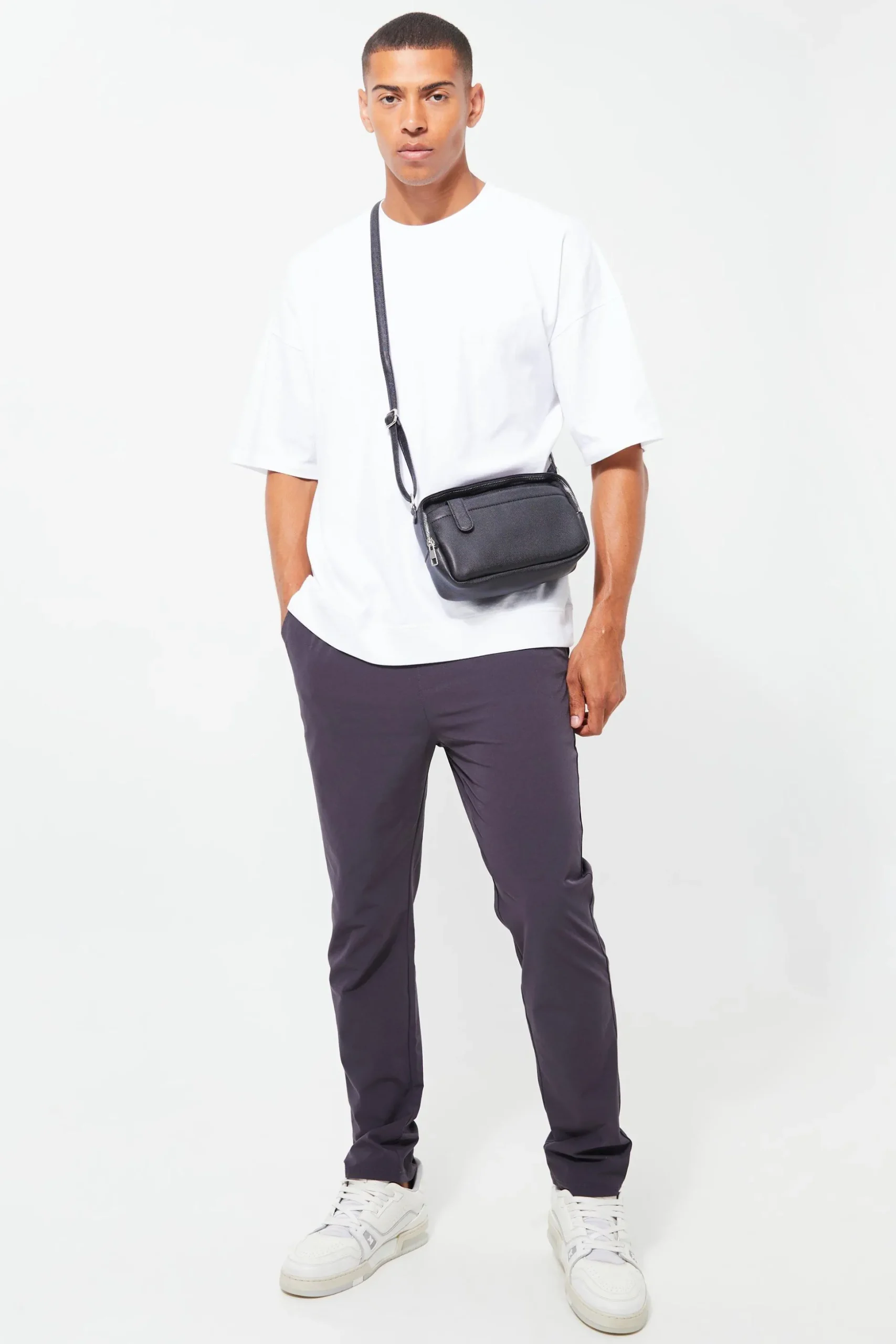 Elasticated Waist Technical Stretch Slim Trouser | BoohooMAN UK
