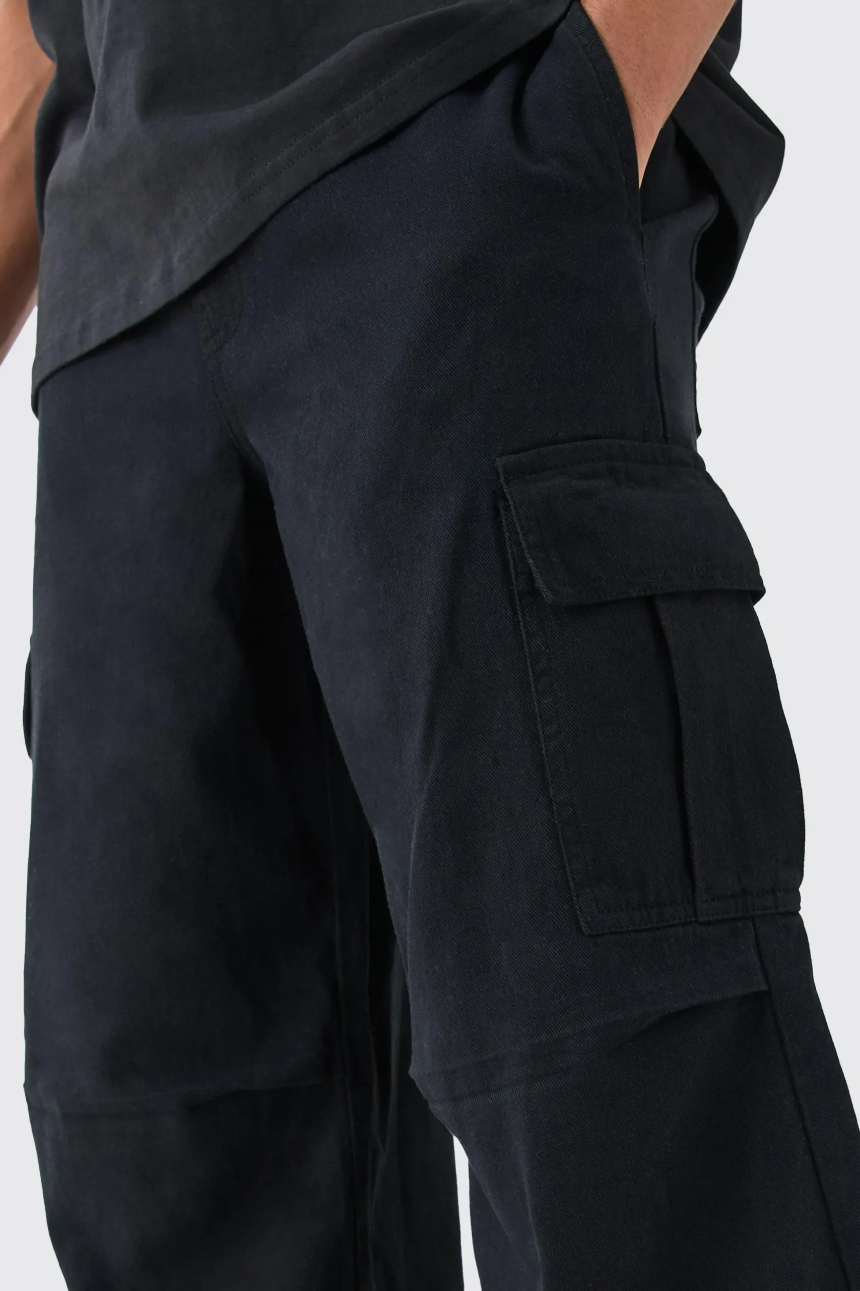 Extreme Baggy Fit Cargo Trousers In Black | BoohooMAN UK