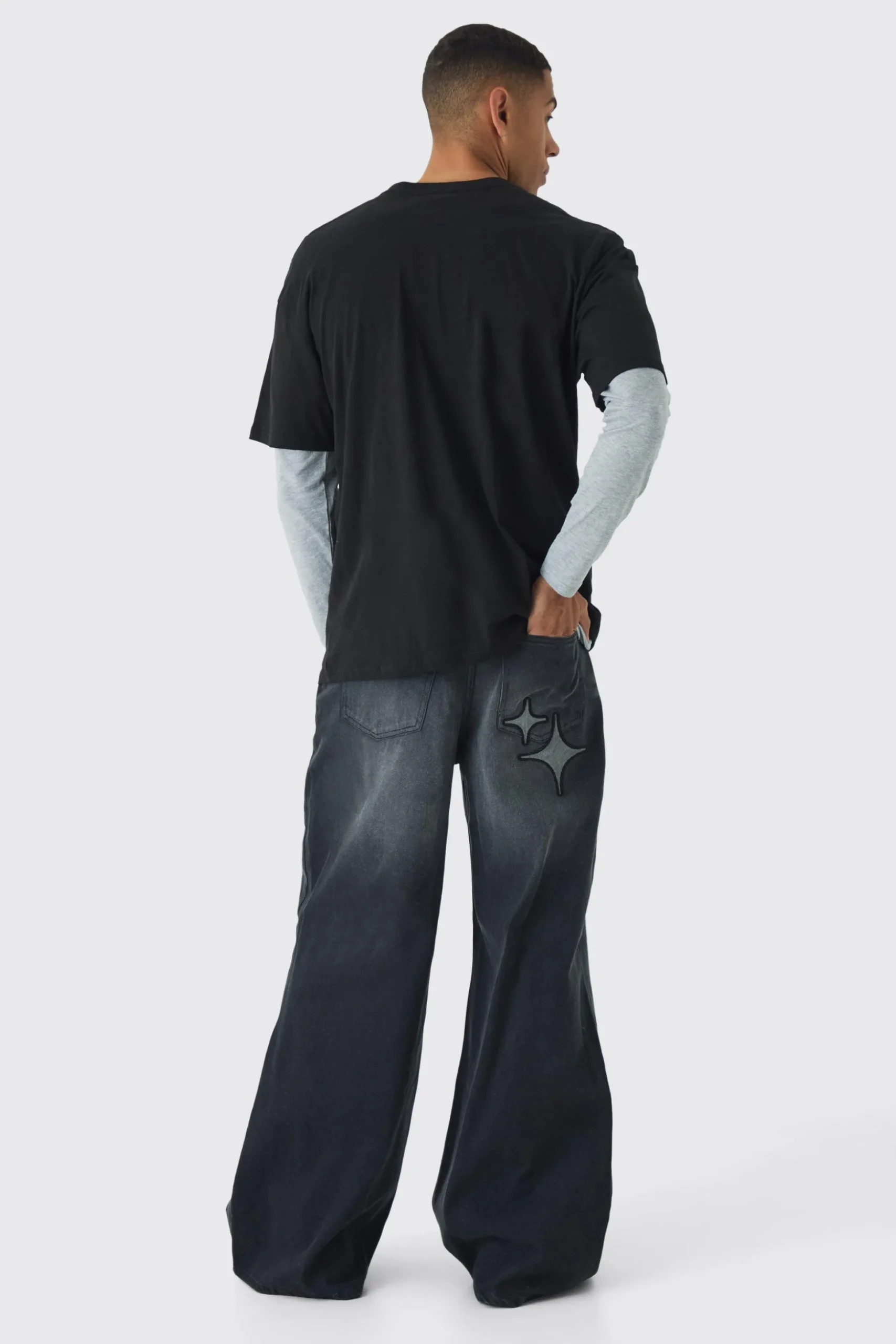 Extreme Baggy Star Applique Jeans | BoohooMAN UK