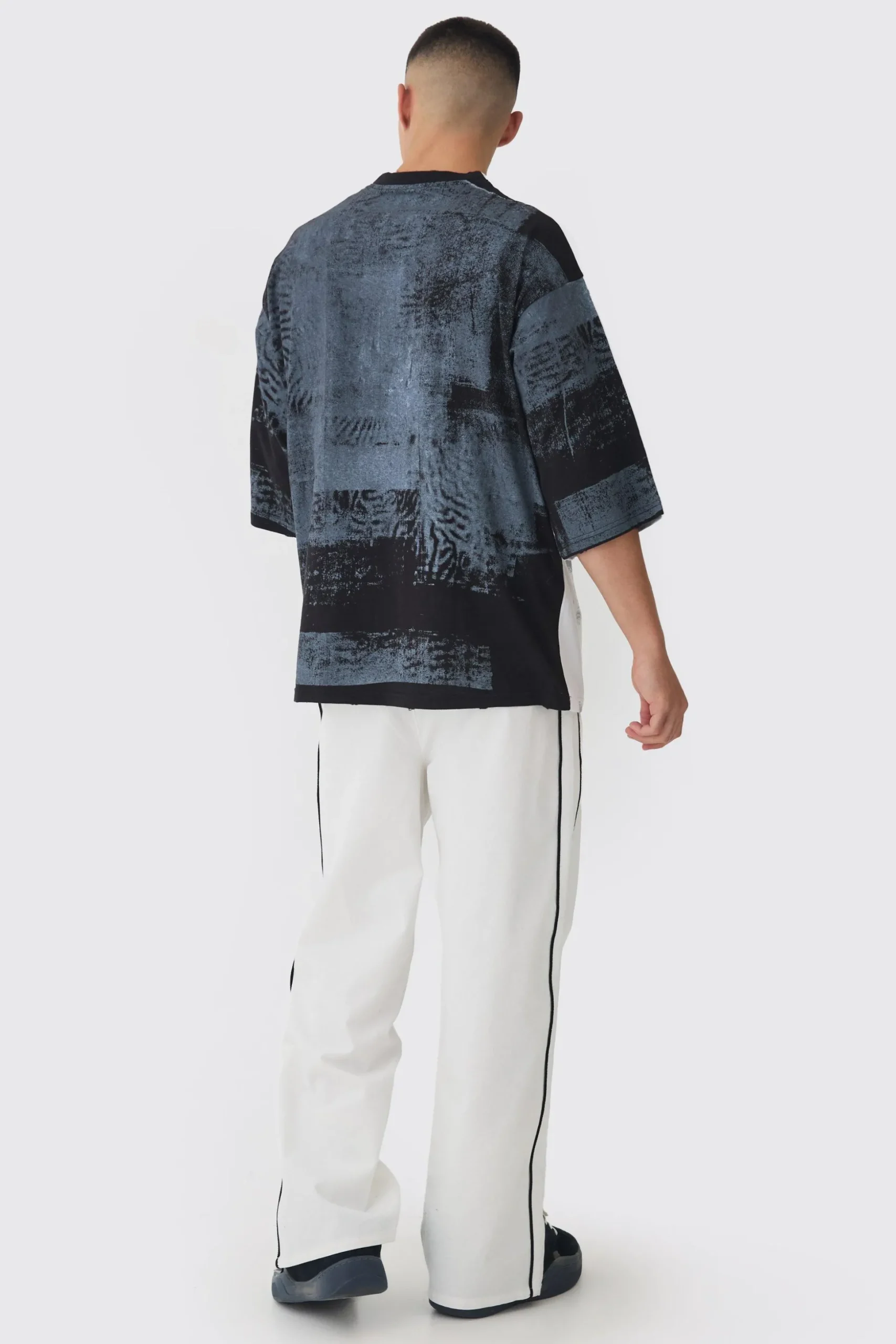 Extreme Heavyweight Oversized Heavyweight Spliced Printed T-Shirt | BoohooMAN UK