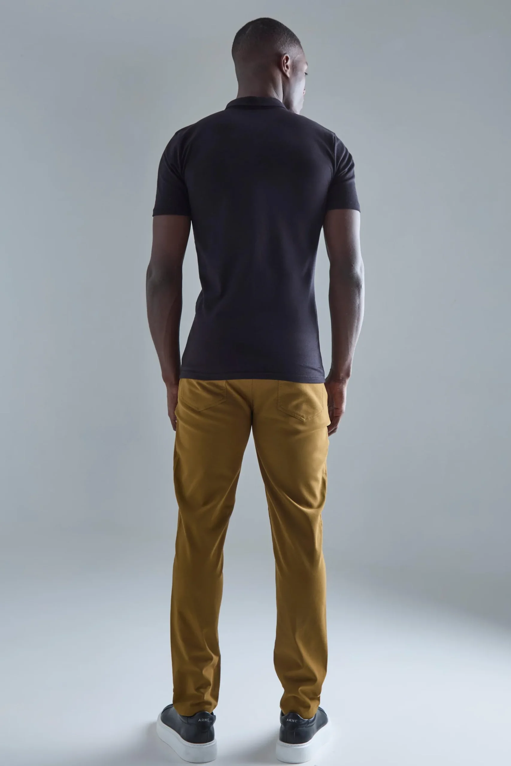 Fixed Waist Slim Fit Technical Golf Stretch Trouser | BoohooMAN UK