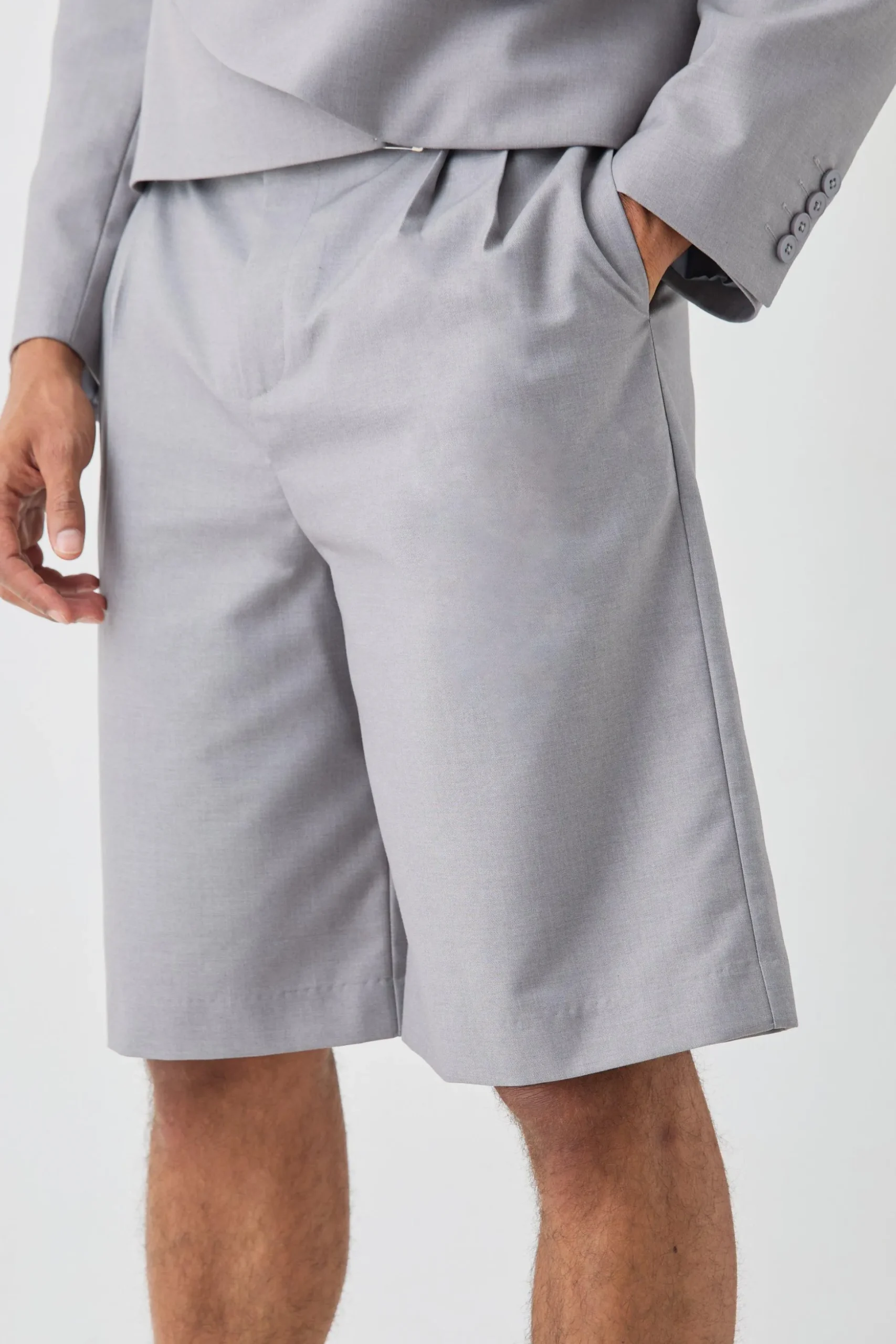 Fixed Waistband Tailored Pleated Jorts In Grey | BoohooMAN UK
