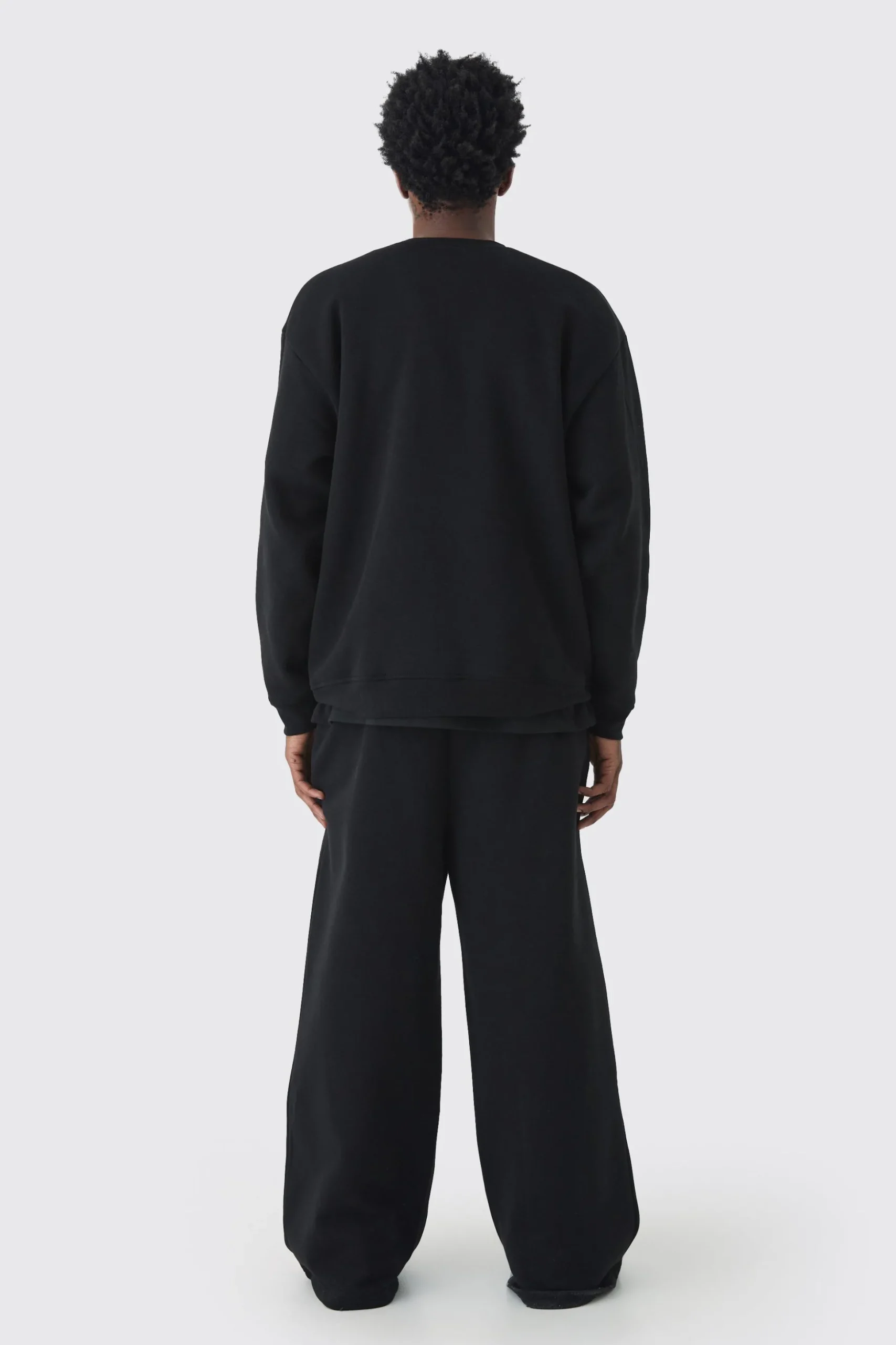 330GSM Extreme Wide Leg Basic Jogger | BoohooMAN UK