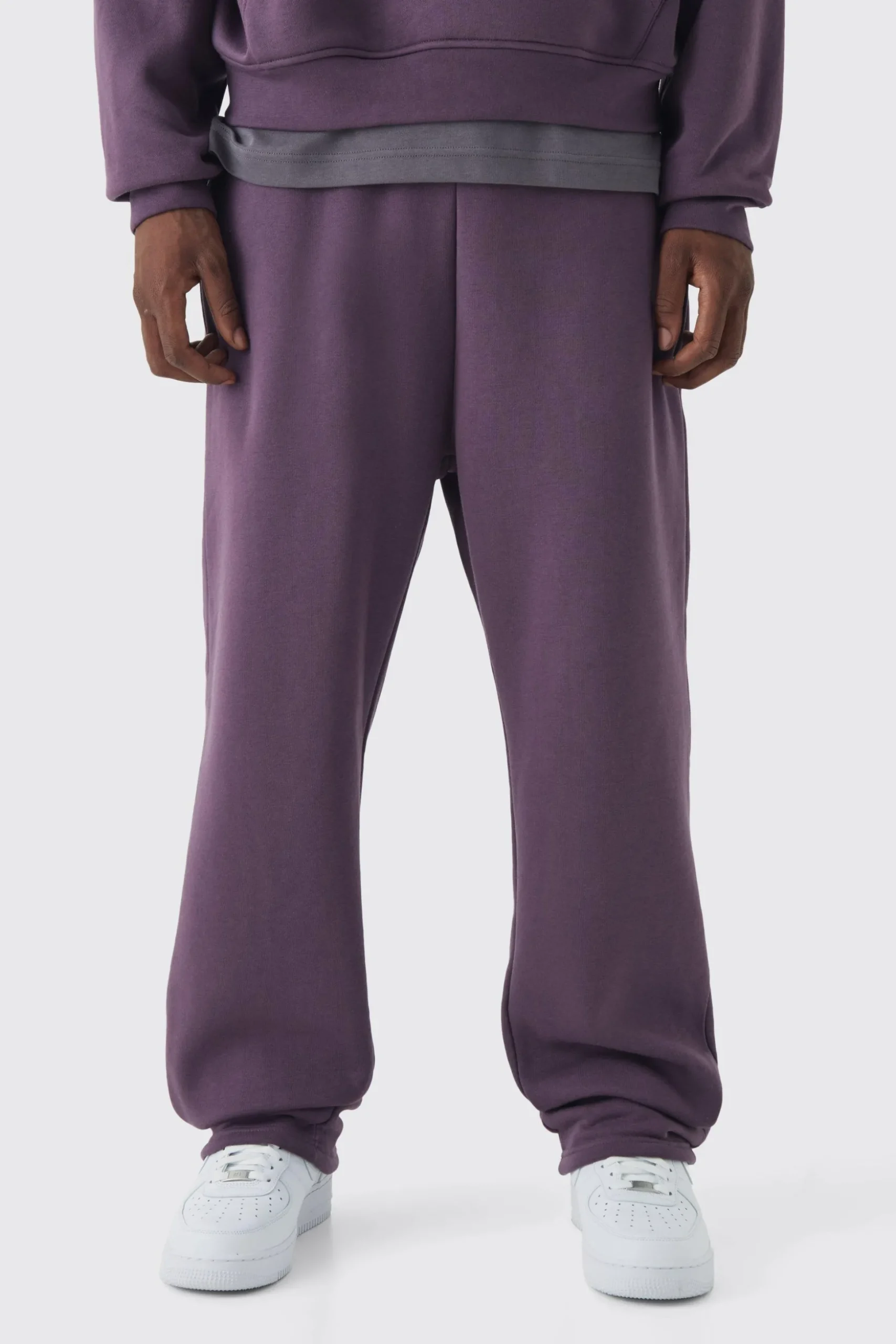 330GSM Relaxed Fit Basic Jogger | BoohooMAN UK