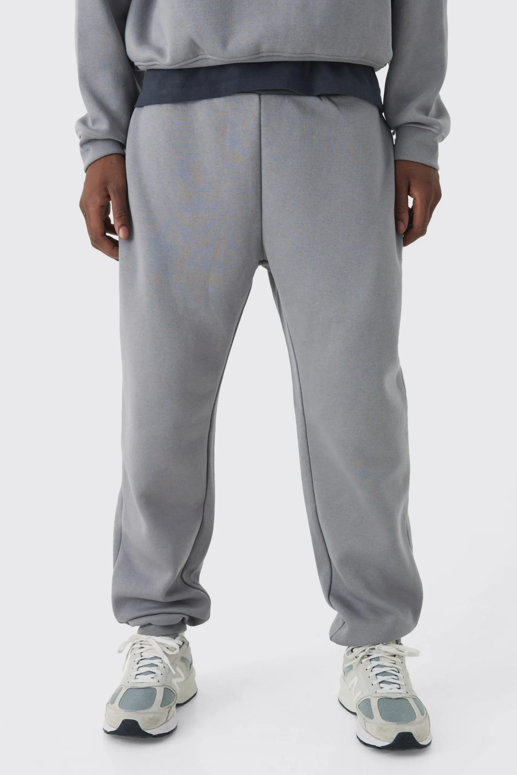 330GSM Slim Fit Basic Jogger | BoohooMAN UK