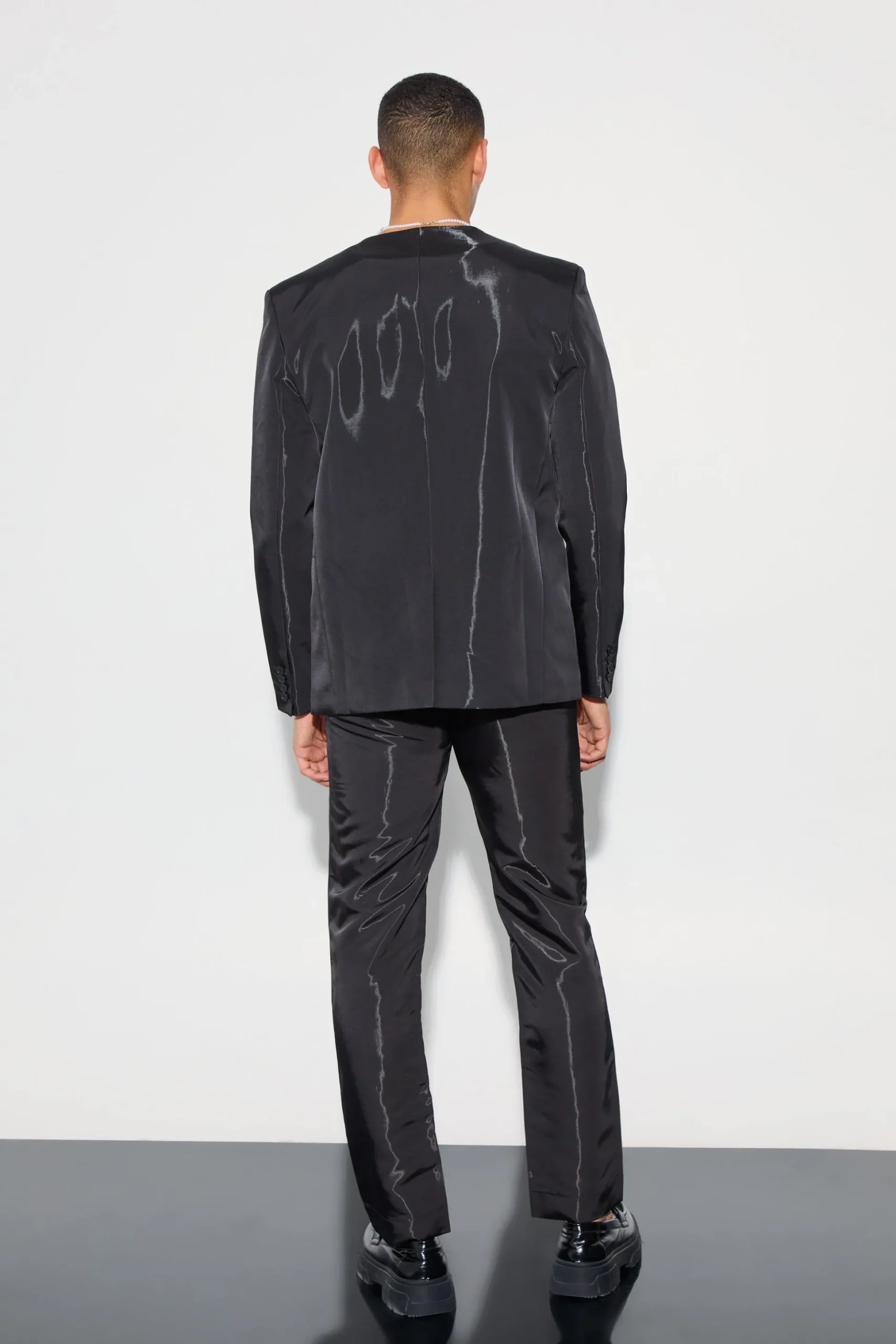Liquid Metallic Straight Leg Suit Trousers | BoohooMAN UK