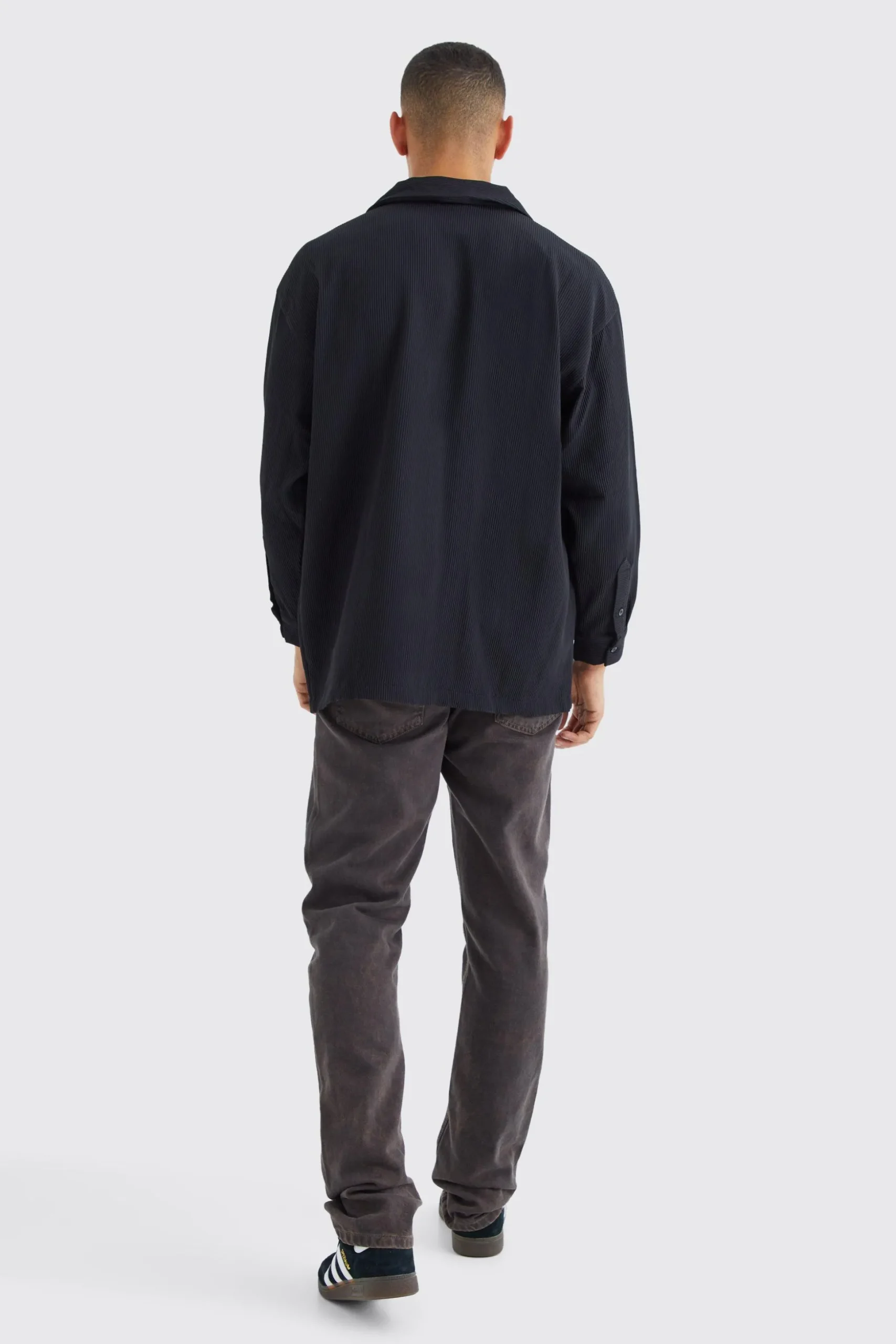 Long Sleeve Pleated Oversized Shirt | BoohooMAN UK