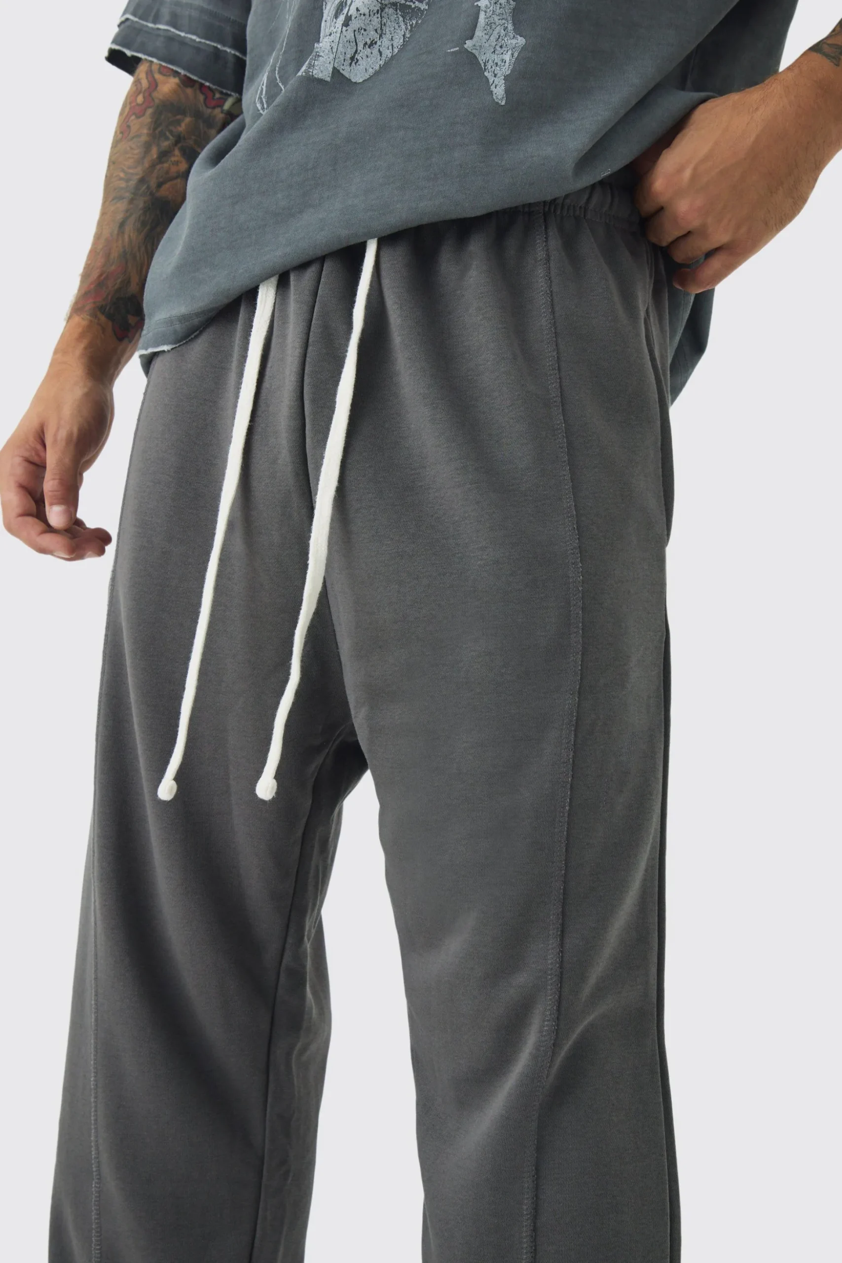 Loose Fit Drop Crotch Loopback Jogger | BoohooMAN UK