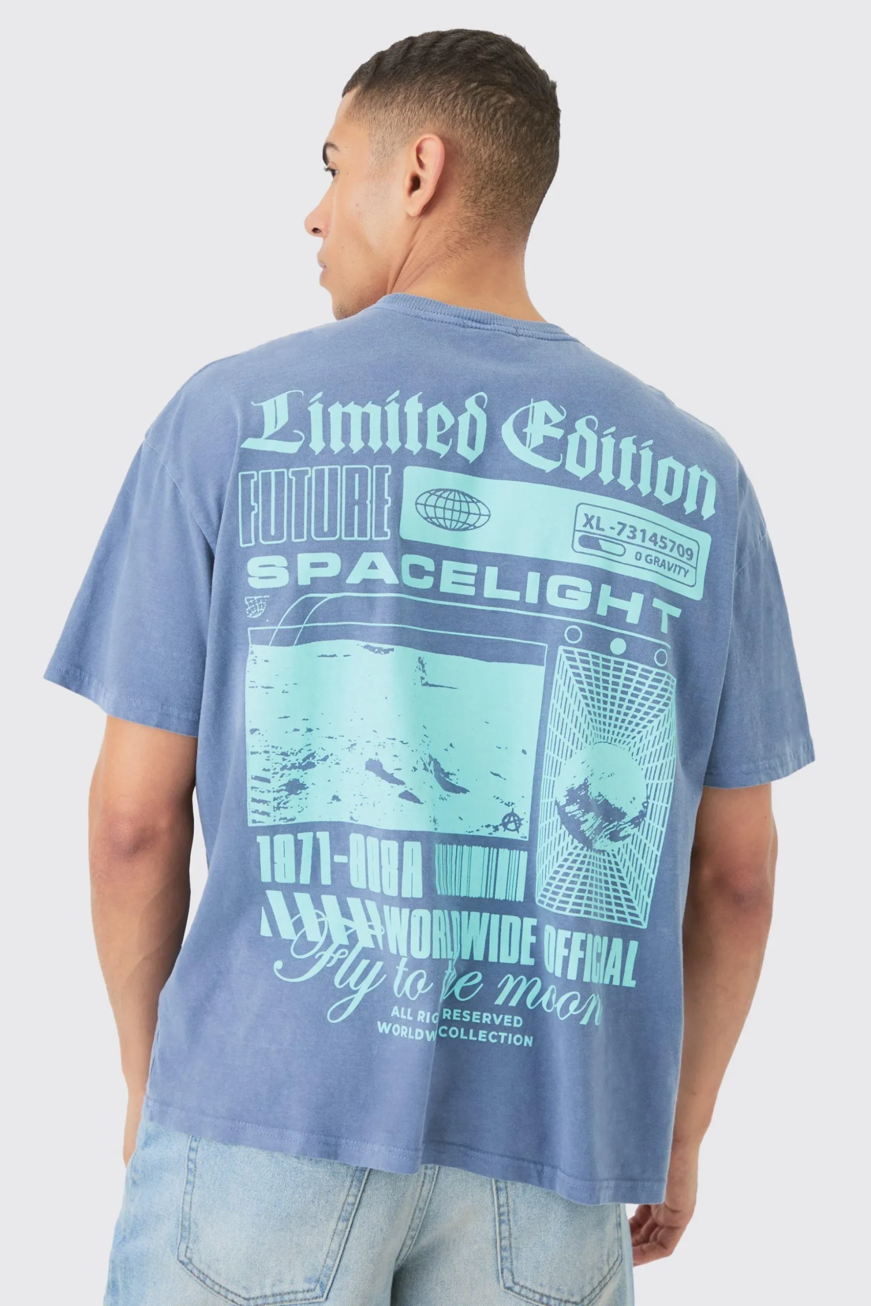 Loose Fit Moon Graphic Back Print T-shirt | BoohooMAN UK