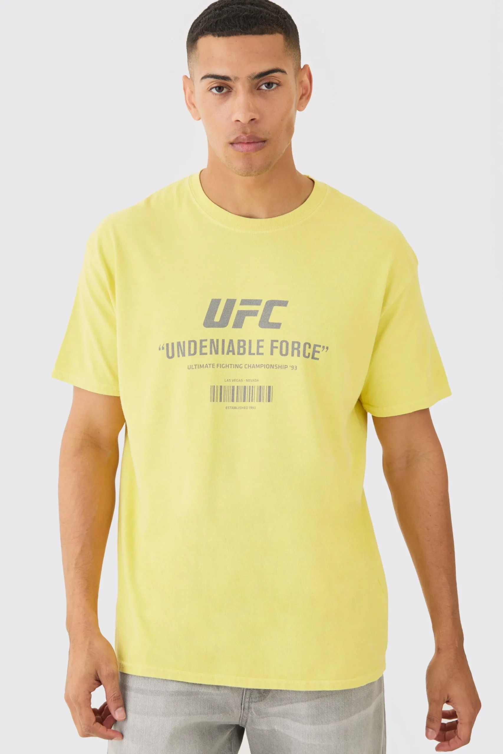 Loose UFC Sports Wash License T-shirt | BoohooMAN UK