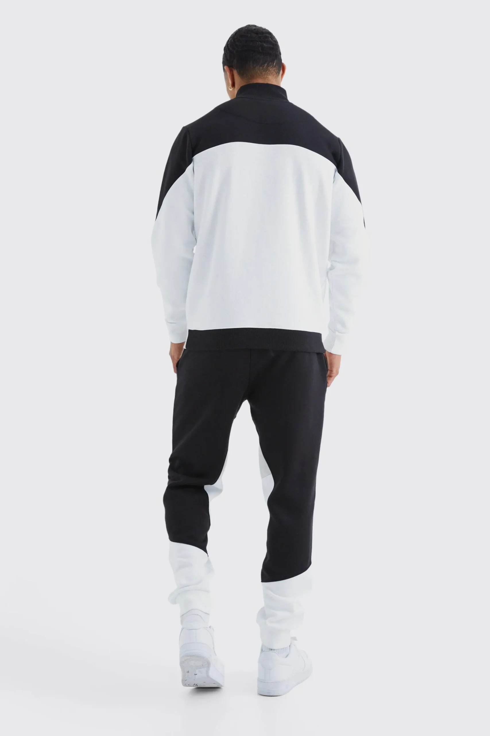 Man 1/4 Zip Funnel Neck Colour Block Sweatshirt | BoohooMAN UK