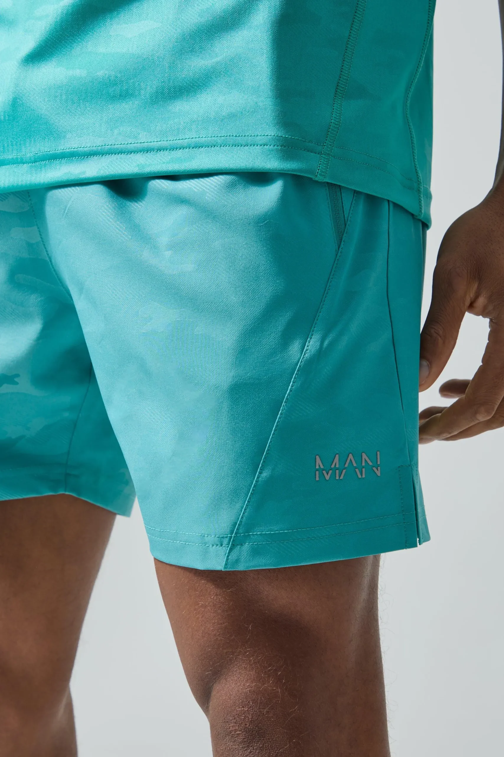 Man Active Camo 5inch Short | BoohooMAN UK