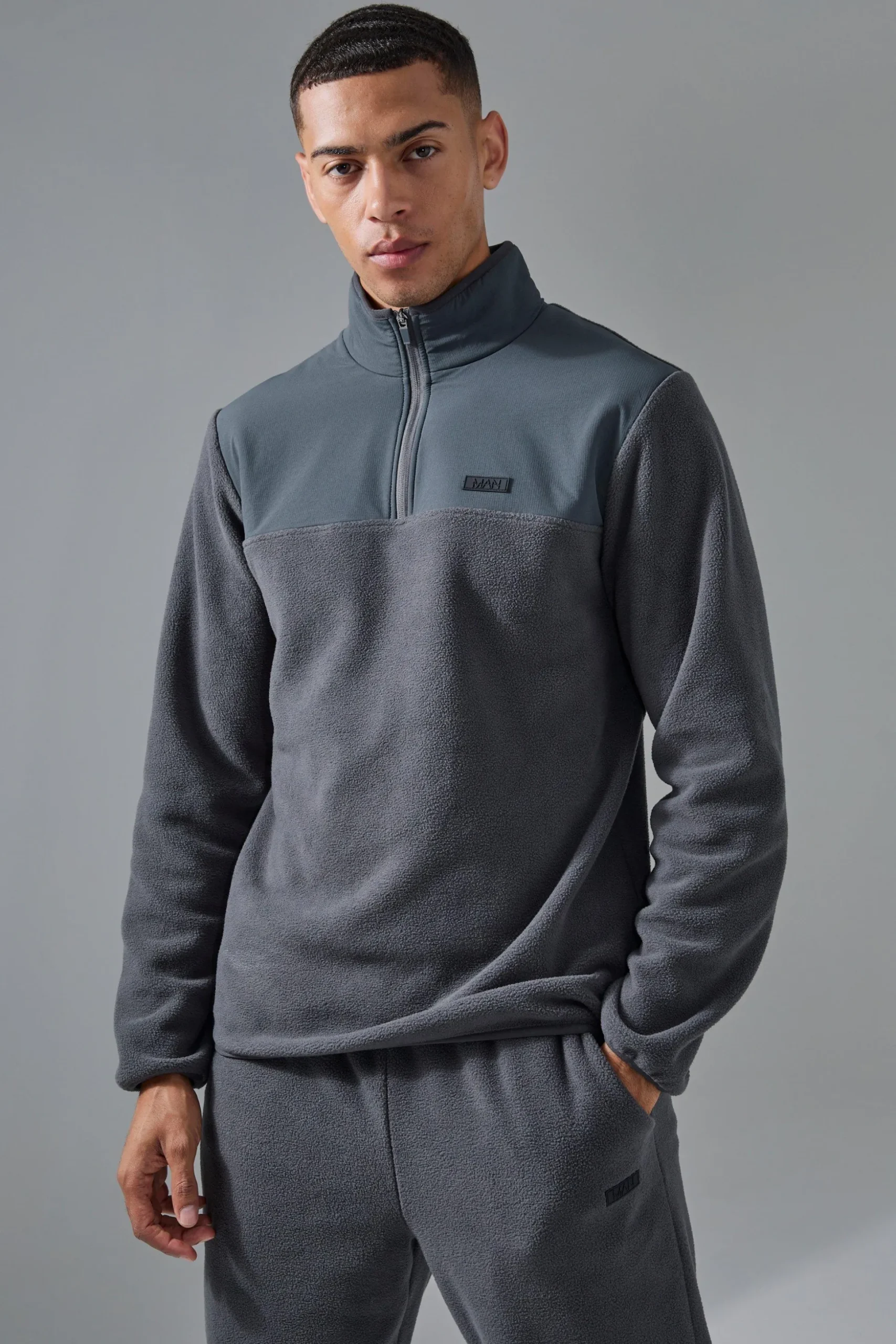 Man Active Fleece 1/4 Zip | BoohooMAN UK