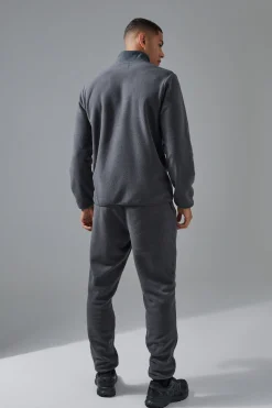 Man Active Fleece Jogger | BoohooMAN UK