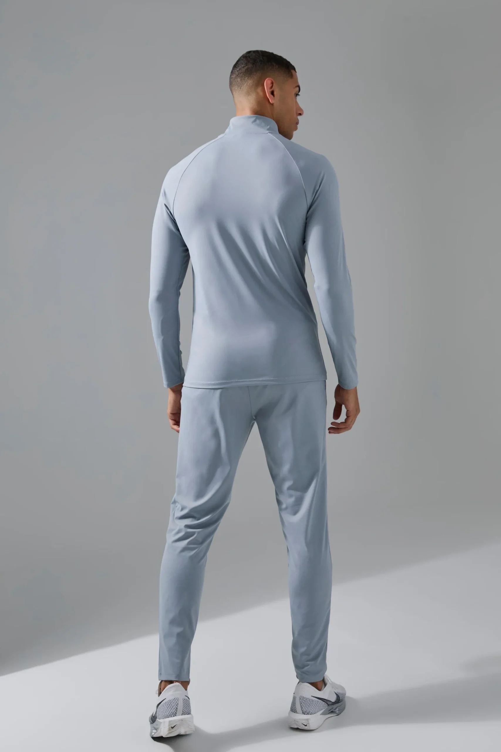 Man Active Gym 1/4 Zip Tracksuit | BoohooMAN UK