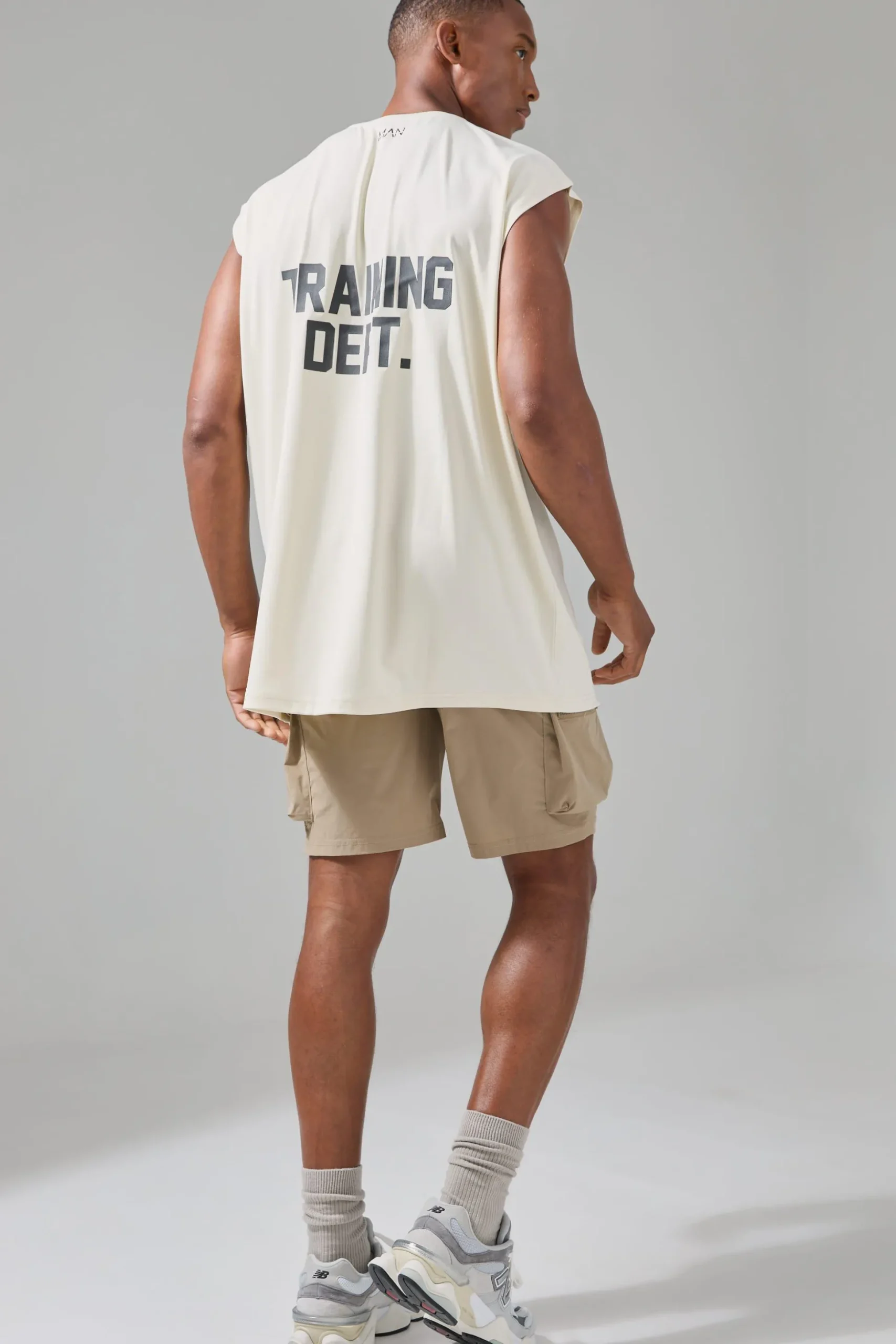 Man Active Lightweight 5inch Slim Cargo Shorts | BoohooMAN UK