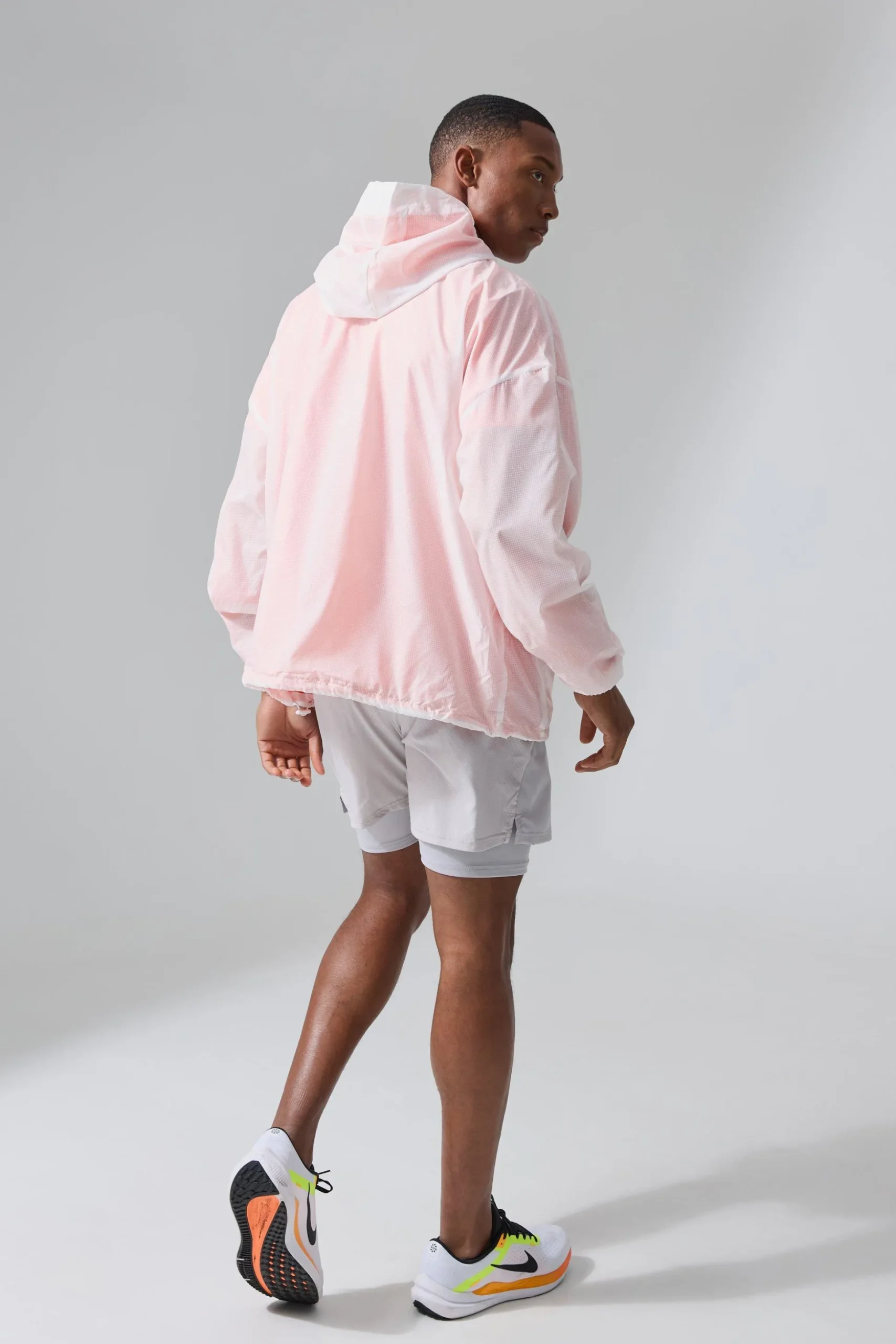 Man Active Mesh Lined Oversized Windbreaker | BoohooMAN UK
