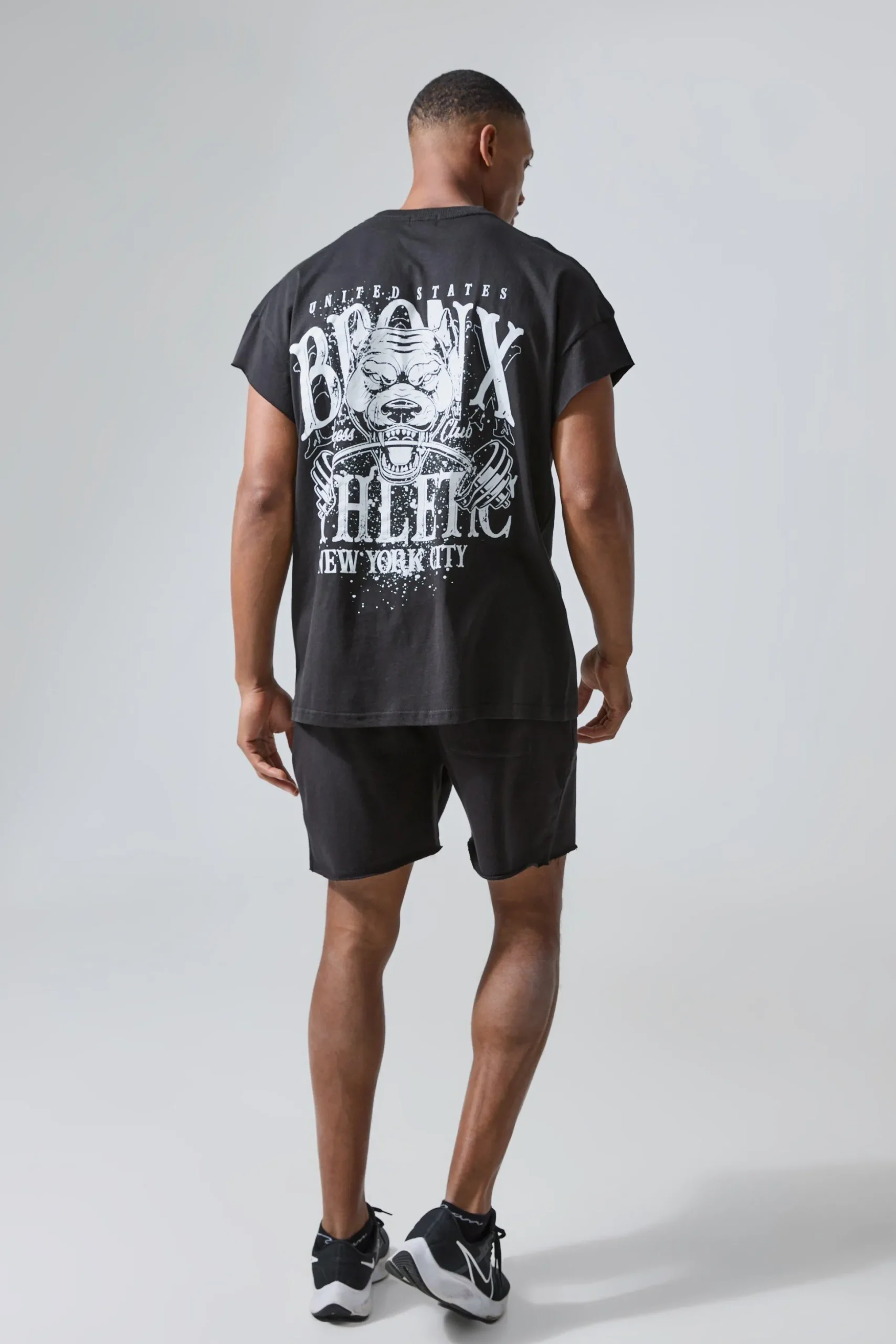 Man Active Oversized Bronx Barbell Cut Off T-shirt | BoohooMAN UK